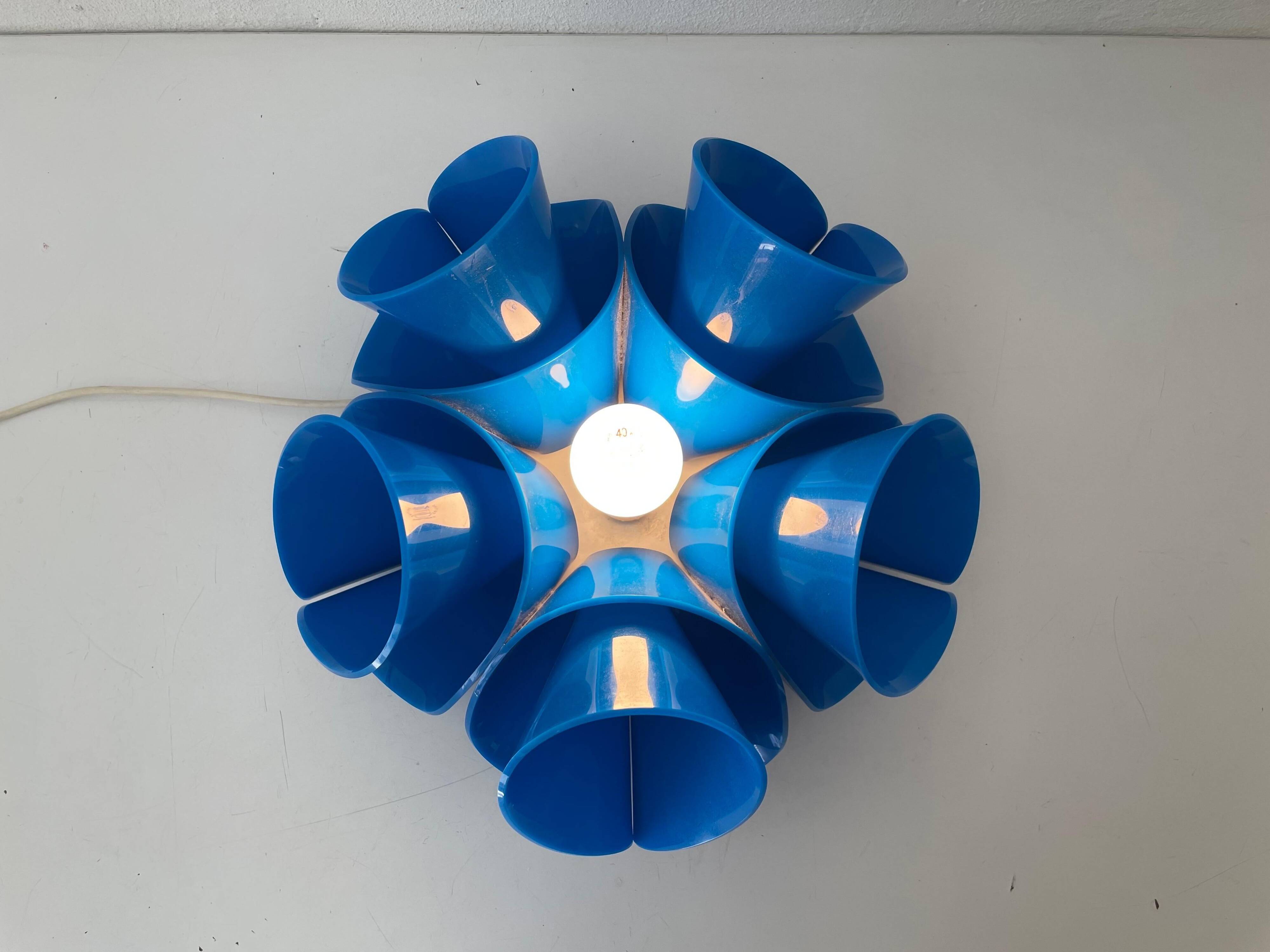 Blue plexiglass table lamp, Flower Design, 1970s, Italy.