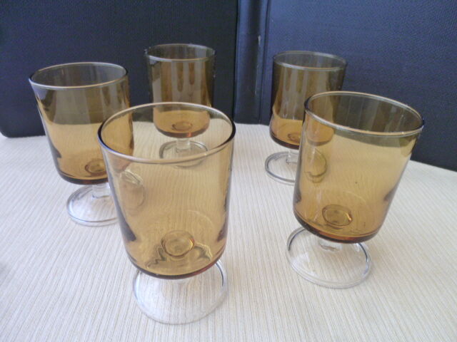 Set de 5 verres à vin vintage Luminarc en verre ambré