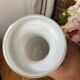 Vase en verre blanc