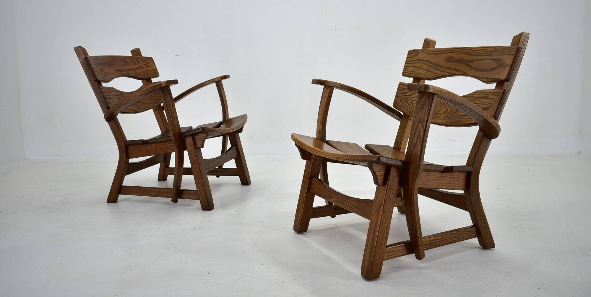 Paire de fauteuils lounge brutalistes en chêne massif par Dittmann & Co., 1970s