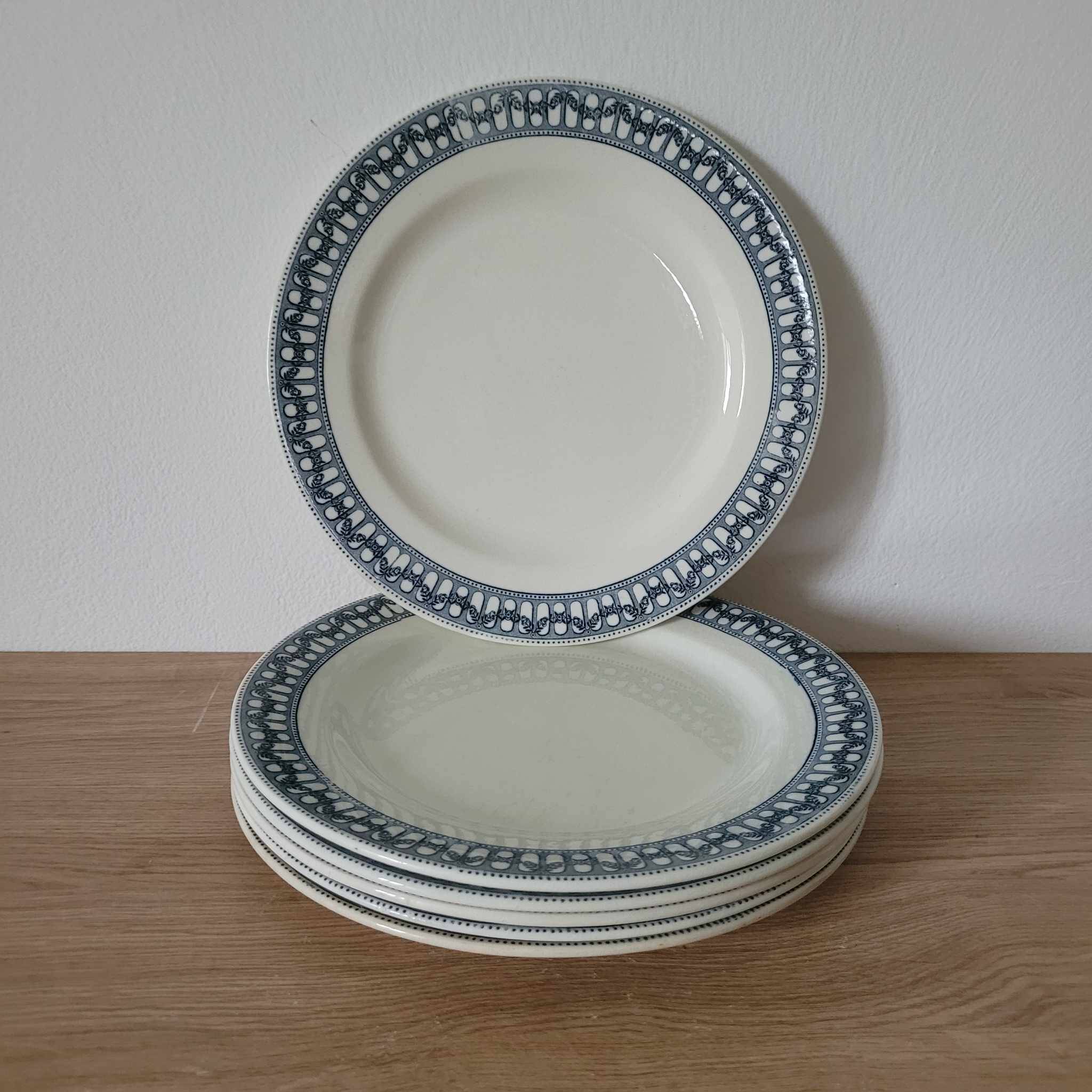 Set of 6 Terre de Fer plates from Sermaize
