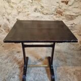 Table d'appoint ancienne française en noyer / Petite table d'écriture – Noyer teinté noir avec des nuances rougeâtres – Fin XIXe / début XXe siècle