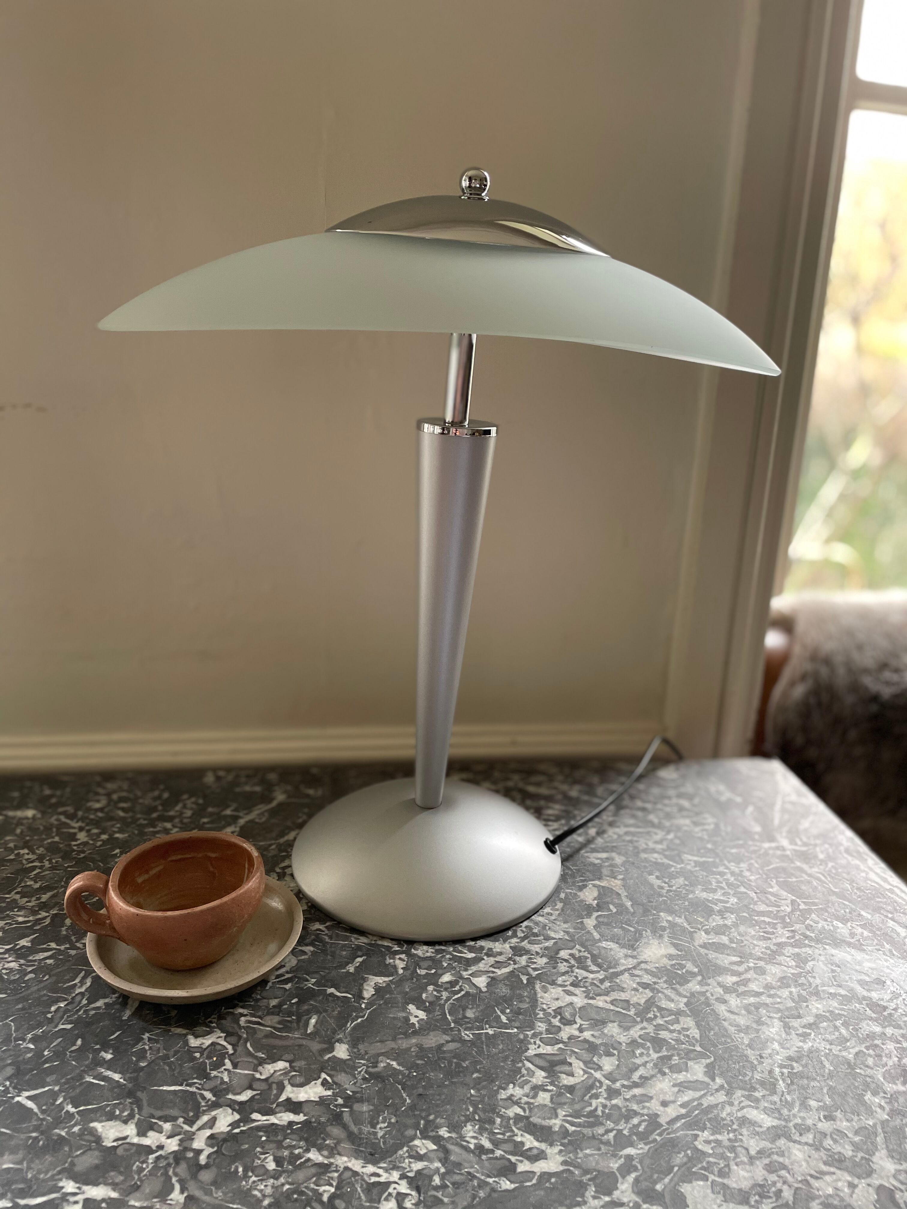 Unilux mushroom lamp