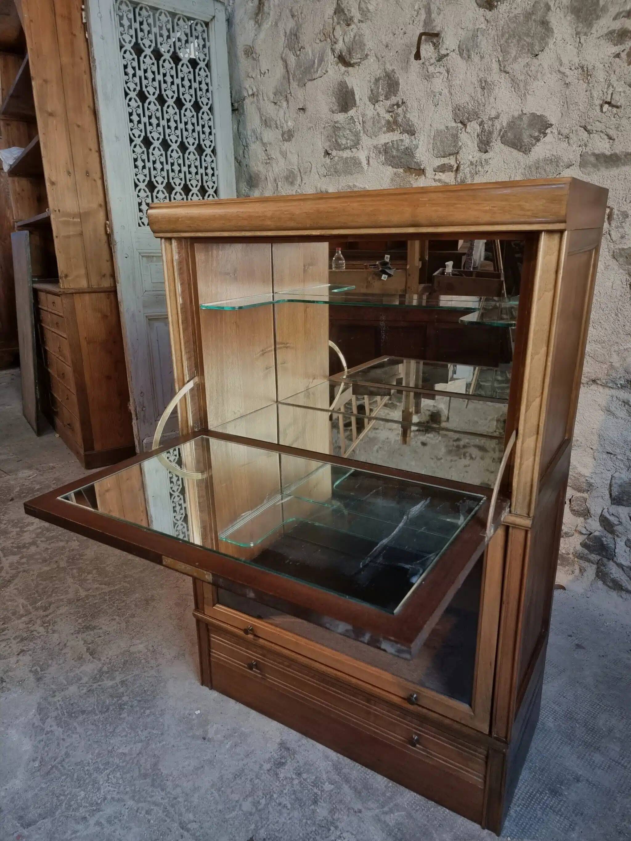 Vintage Globe Wernicke drinks buffet, modular mahogany bar cabinet, 1960s display case.