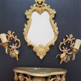 Golden wall ensemble