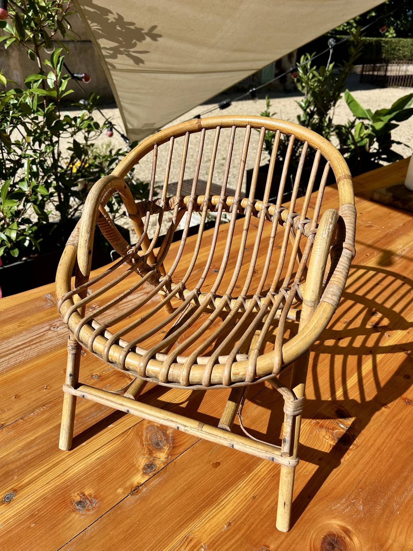 Petit fauteuil en rotin enfant