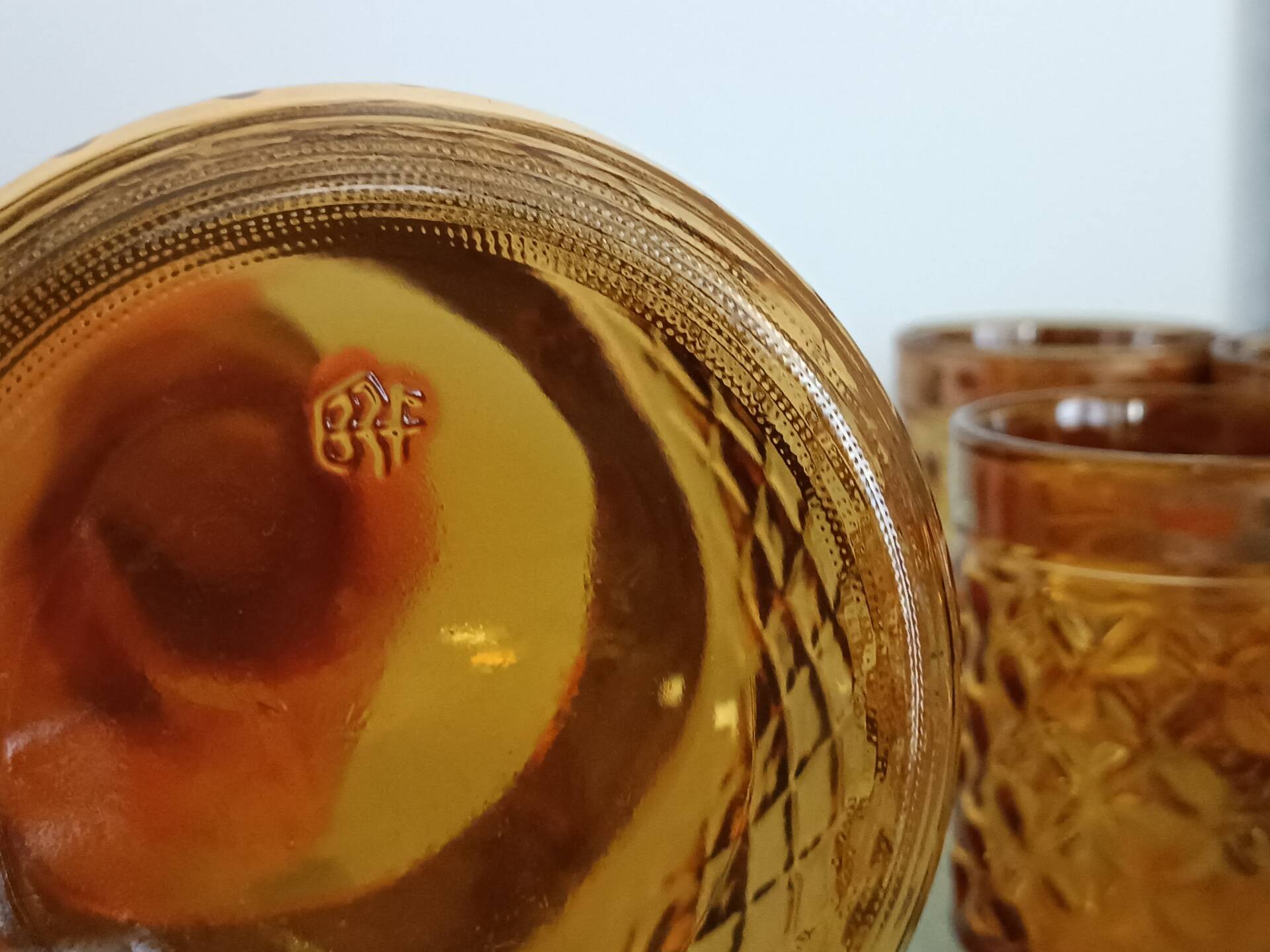 Vintage Bormioli Rocco service – carafe and 5 amber glasses
