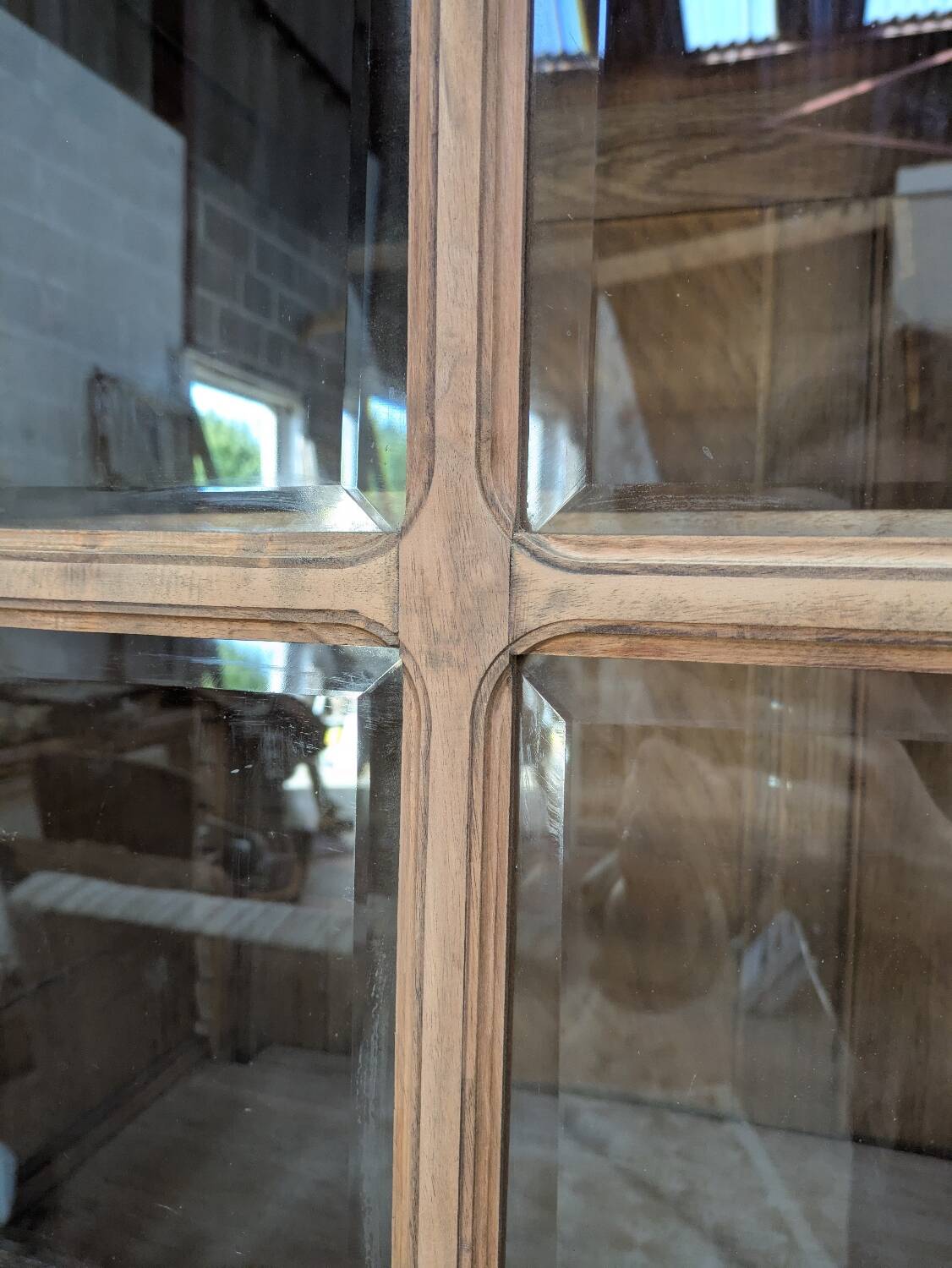 Glass cabinet