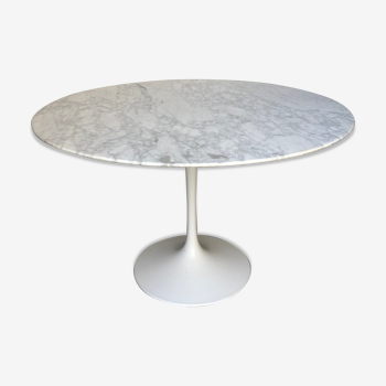 Table d'Eero Saarinen, Knoll en marbre carrare, 120cm