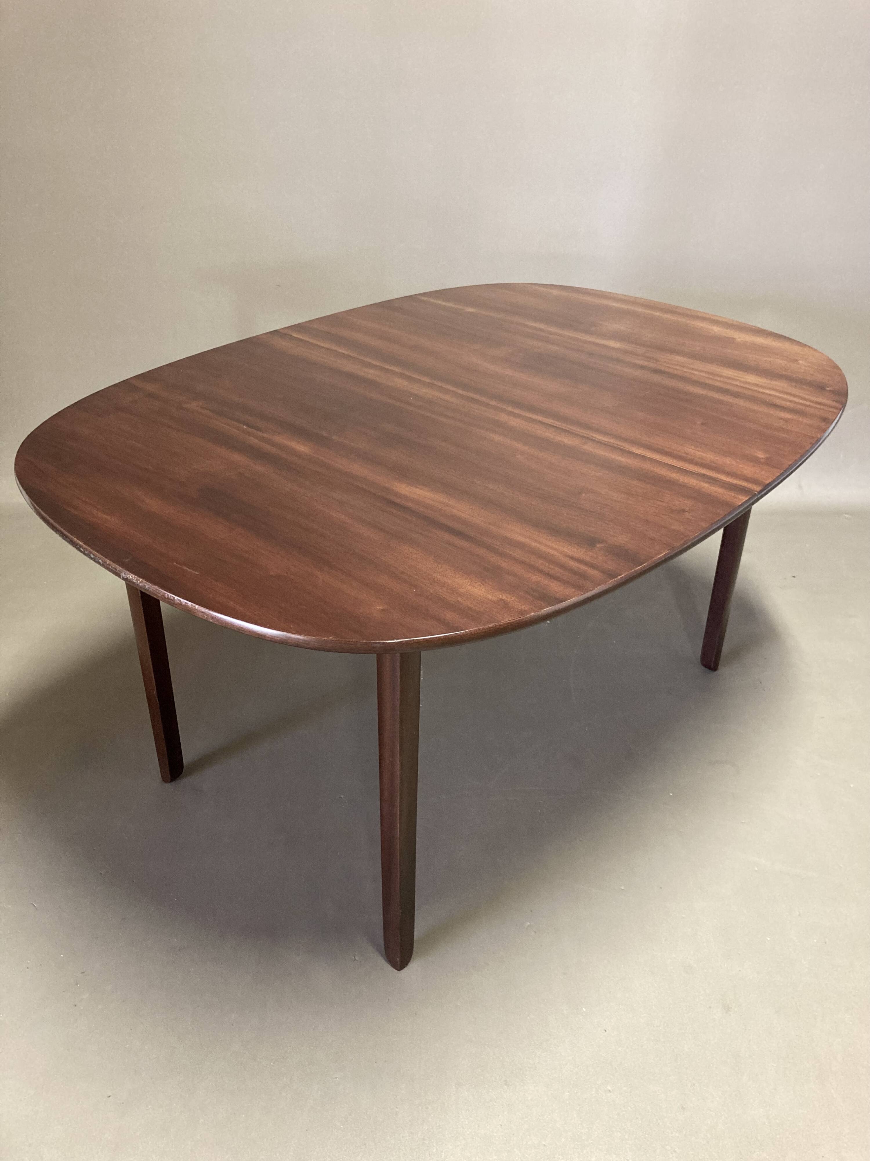 Table haute palissandre Design Scandinave "Ole Wanscher" 1950.
