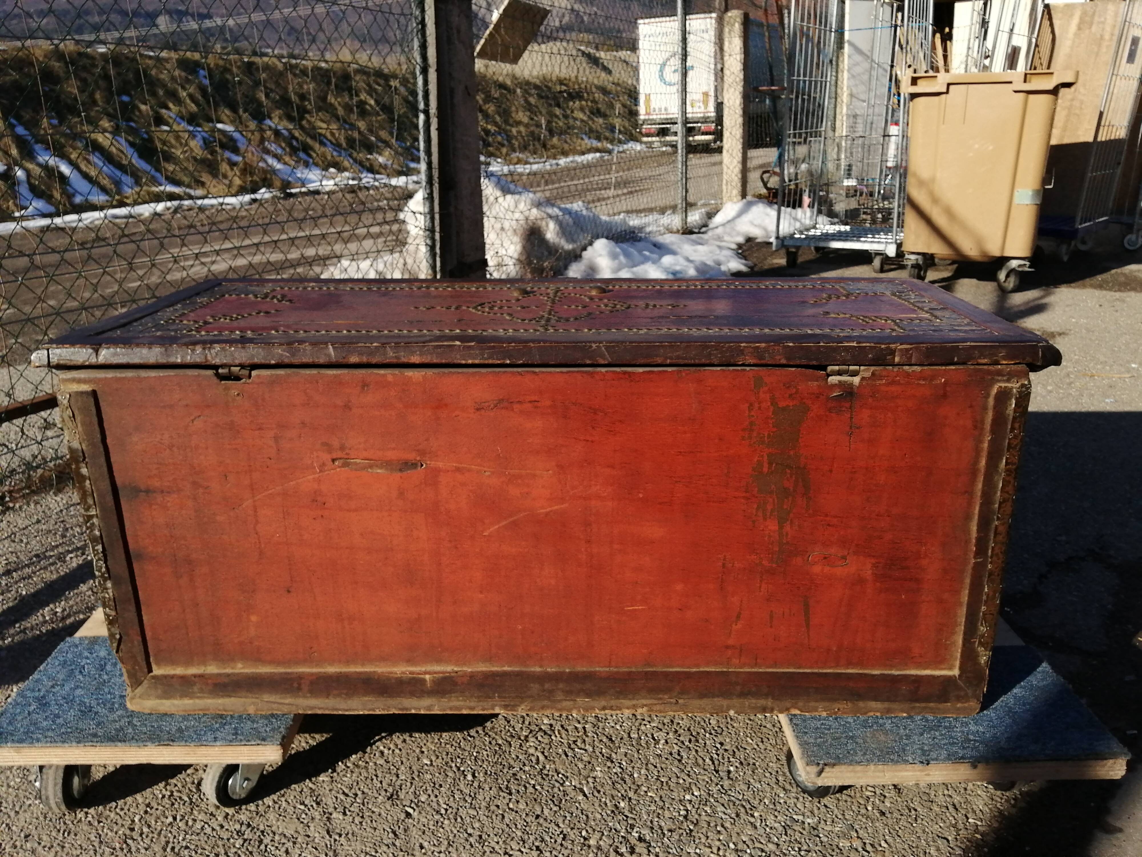 Oriental wedding chest in solid wood