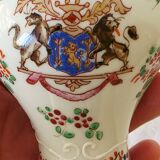 Small porcelain pot hand-painted by Samson Paris, Compagnie d style.