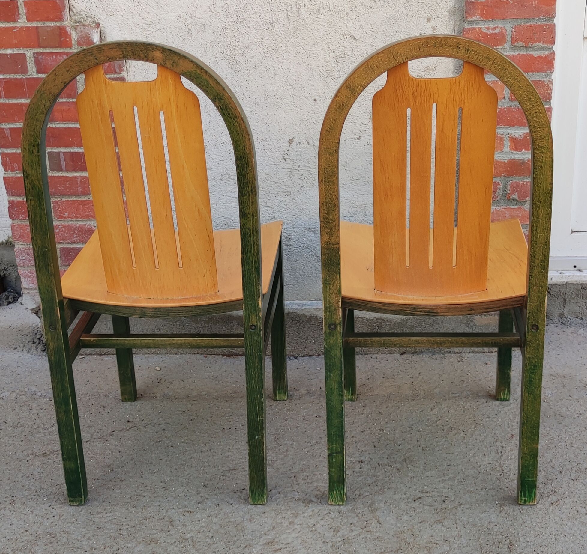 Ensemble 12 chaises vintage Baumann modèle Argos