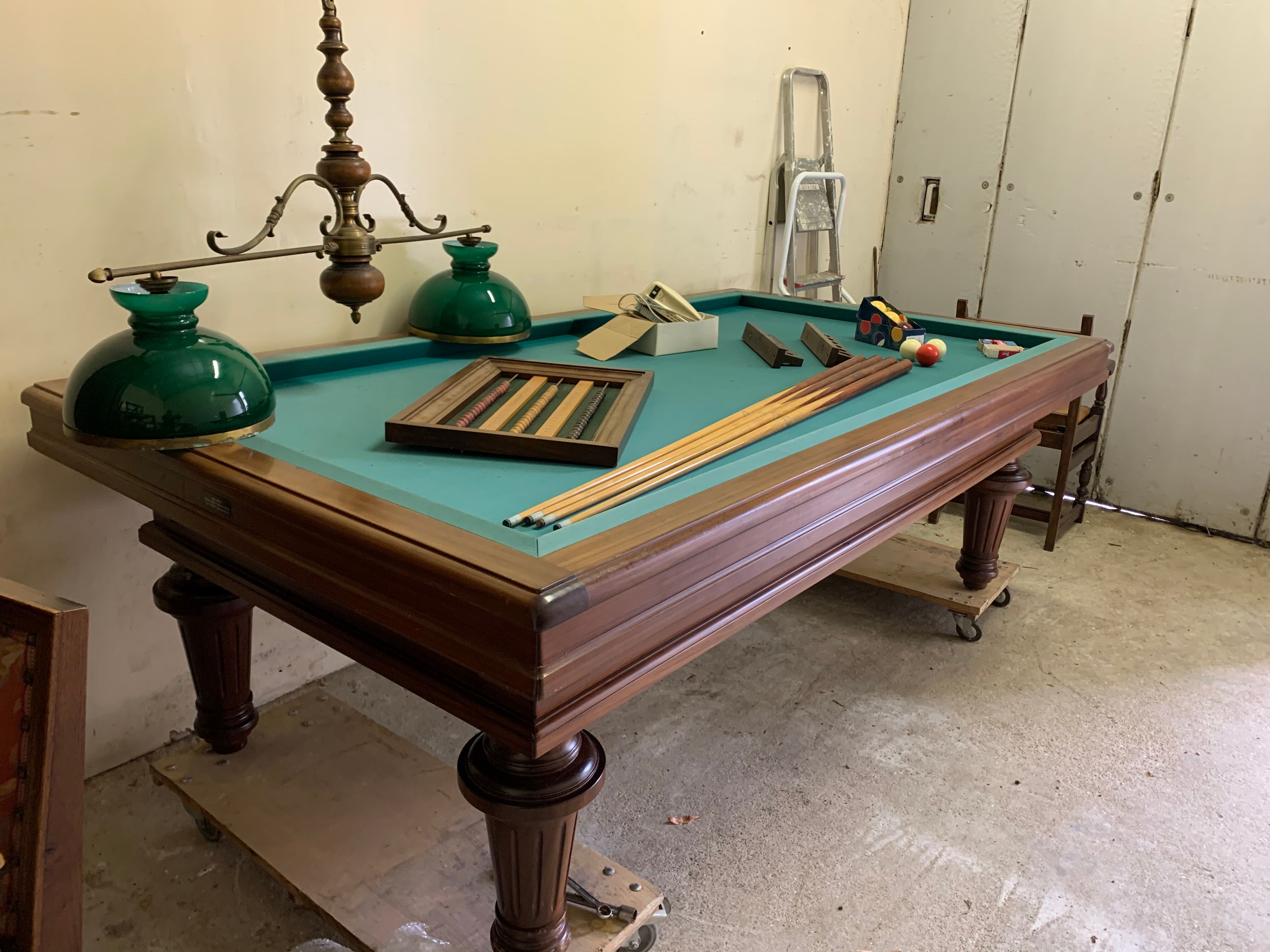 French Billard Full Chevillotte