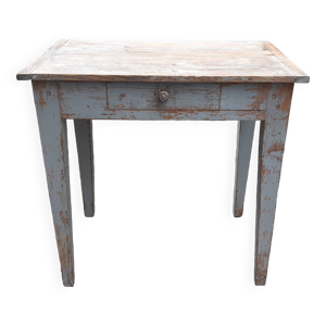 Bureau en bois patiné,