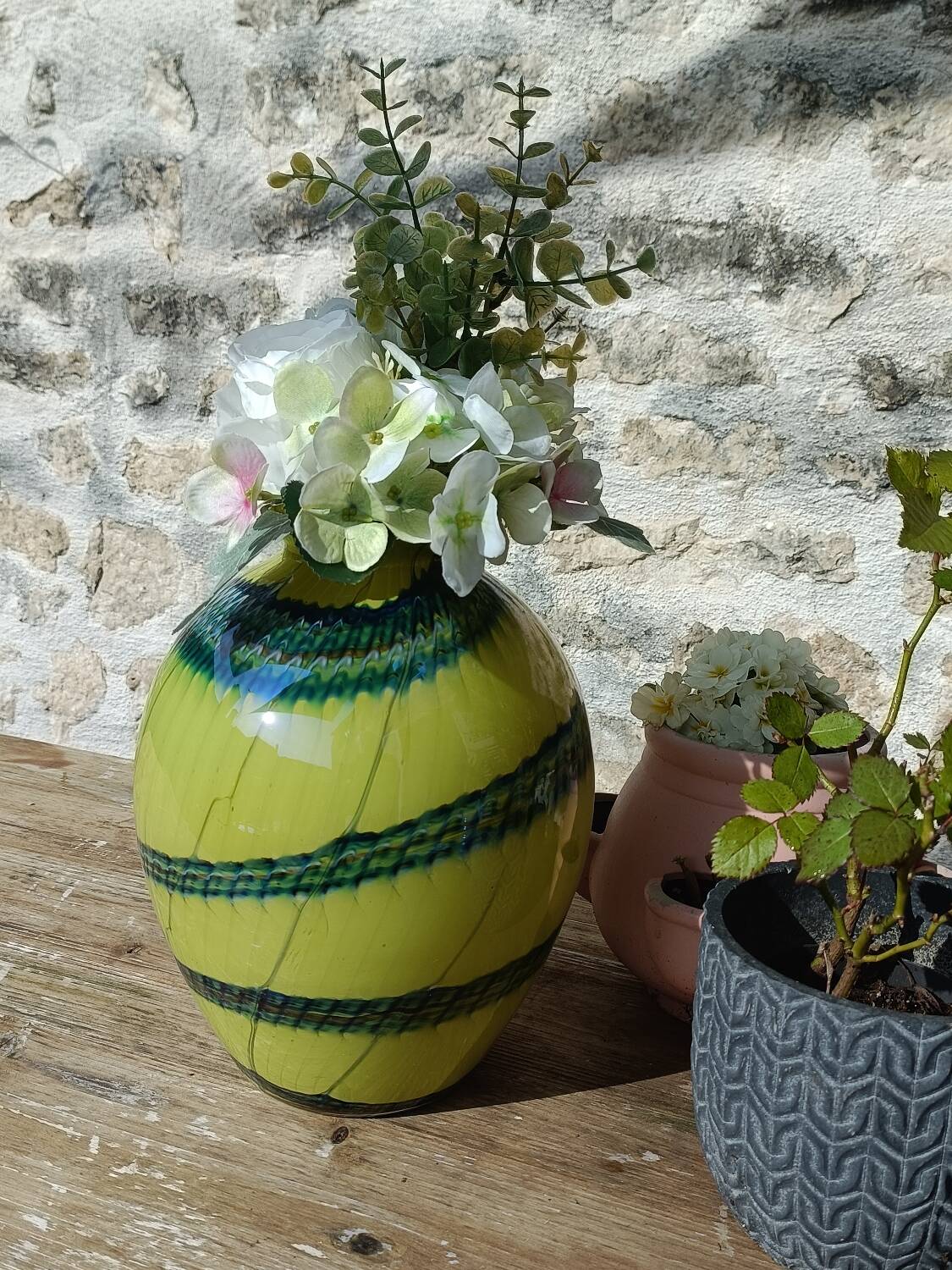 Two-tone blown glass vase, 70s