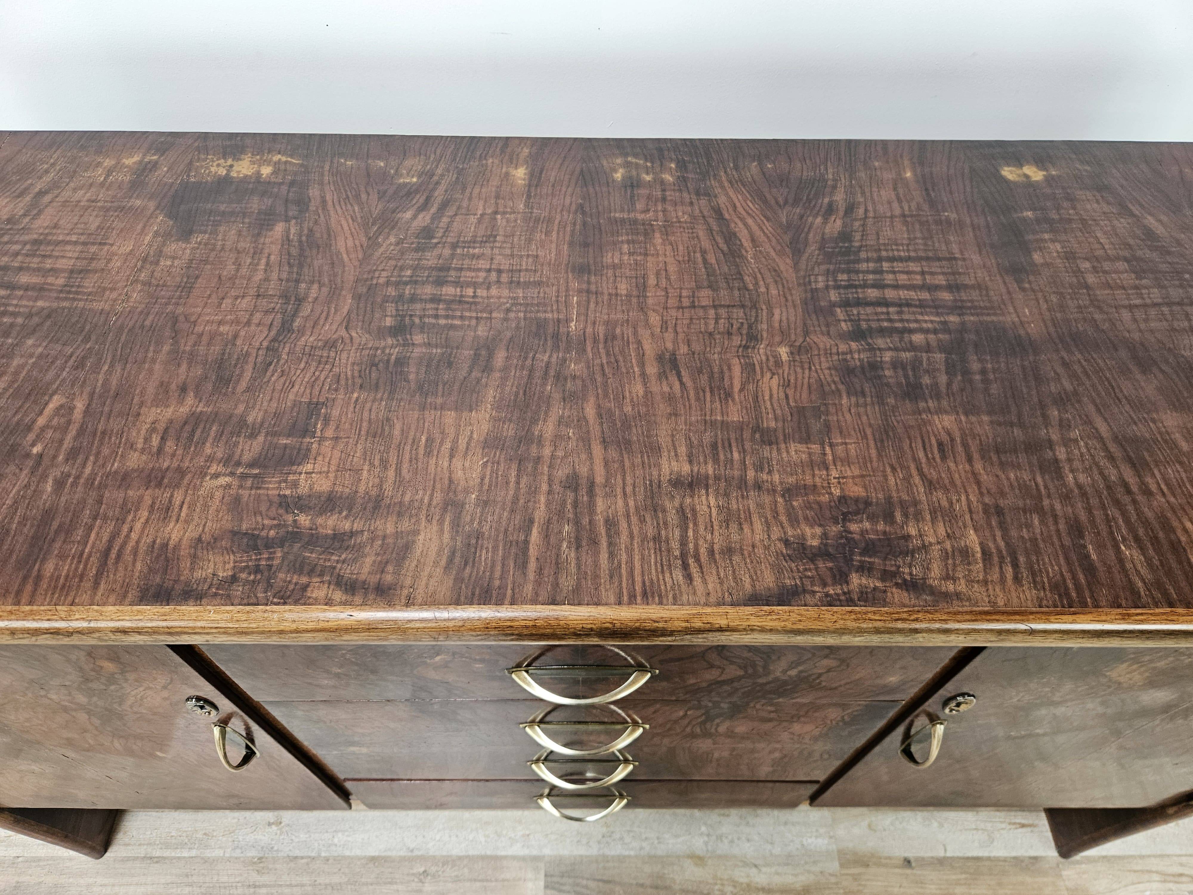 Art Decò sideboard in walnut and blond walnut