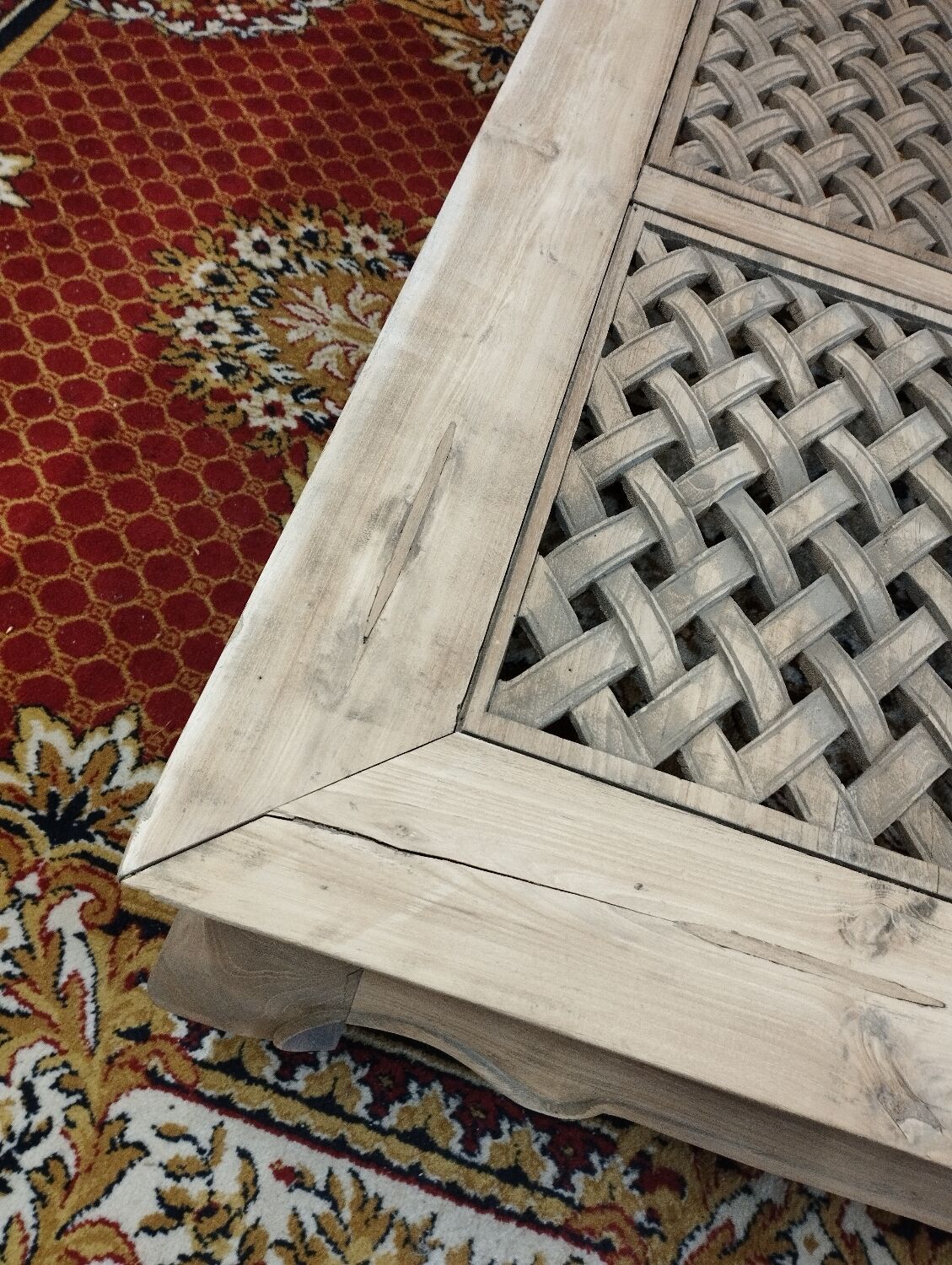 Coffee table "opium"