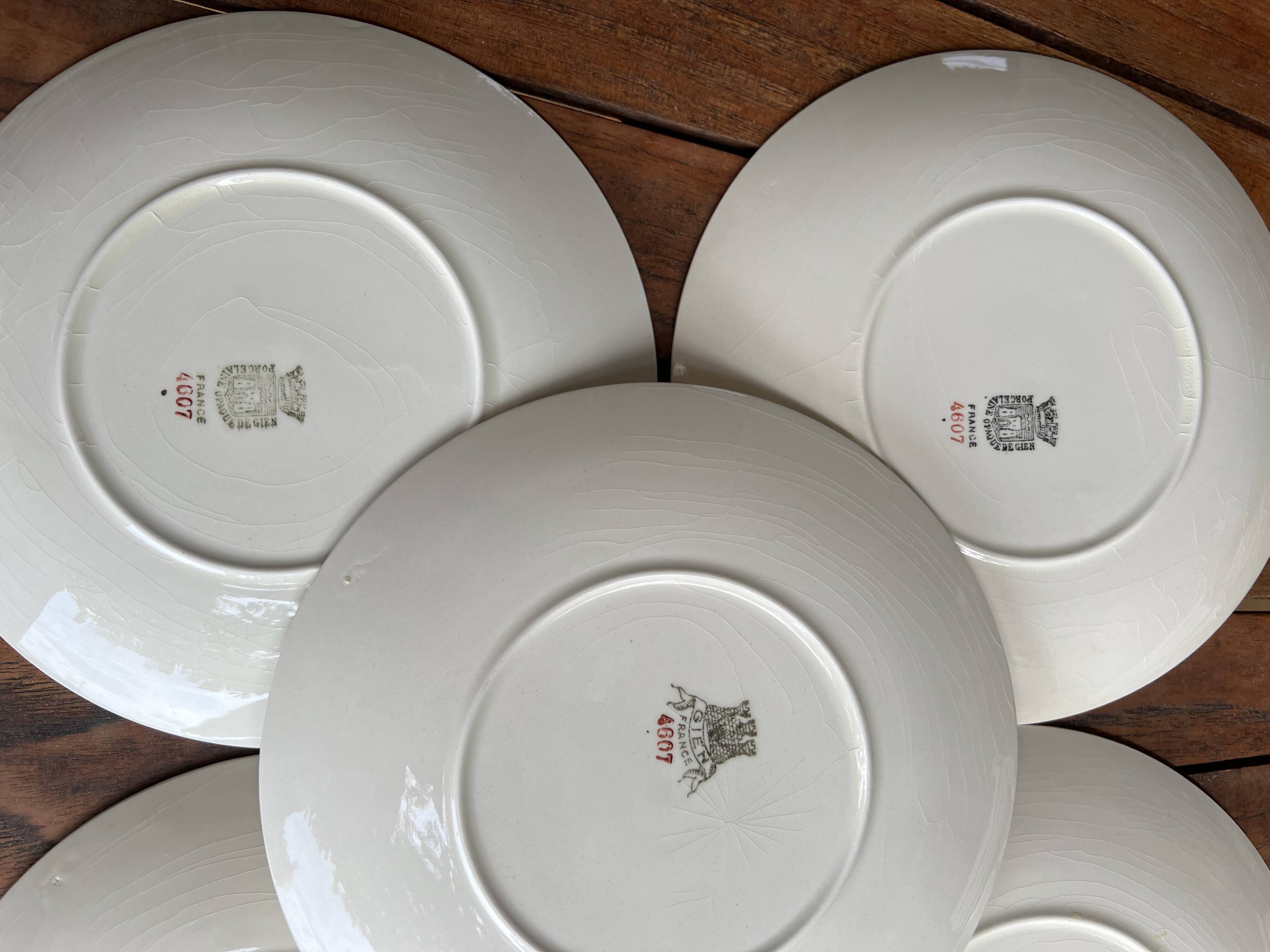 5 vintage Gien dessert plates, model 4607