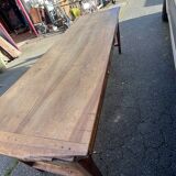 Farm table