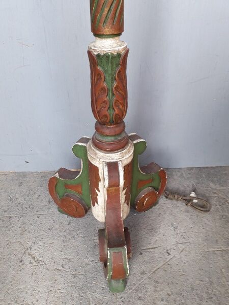Esapgne ep 1900 ground carved wood lamppost