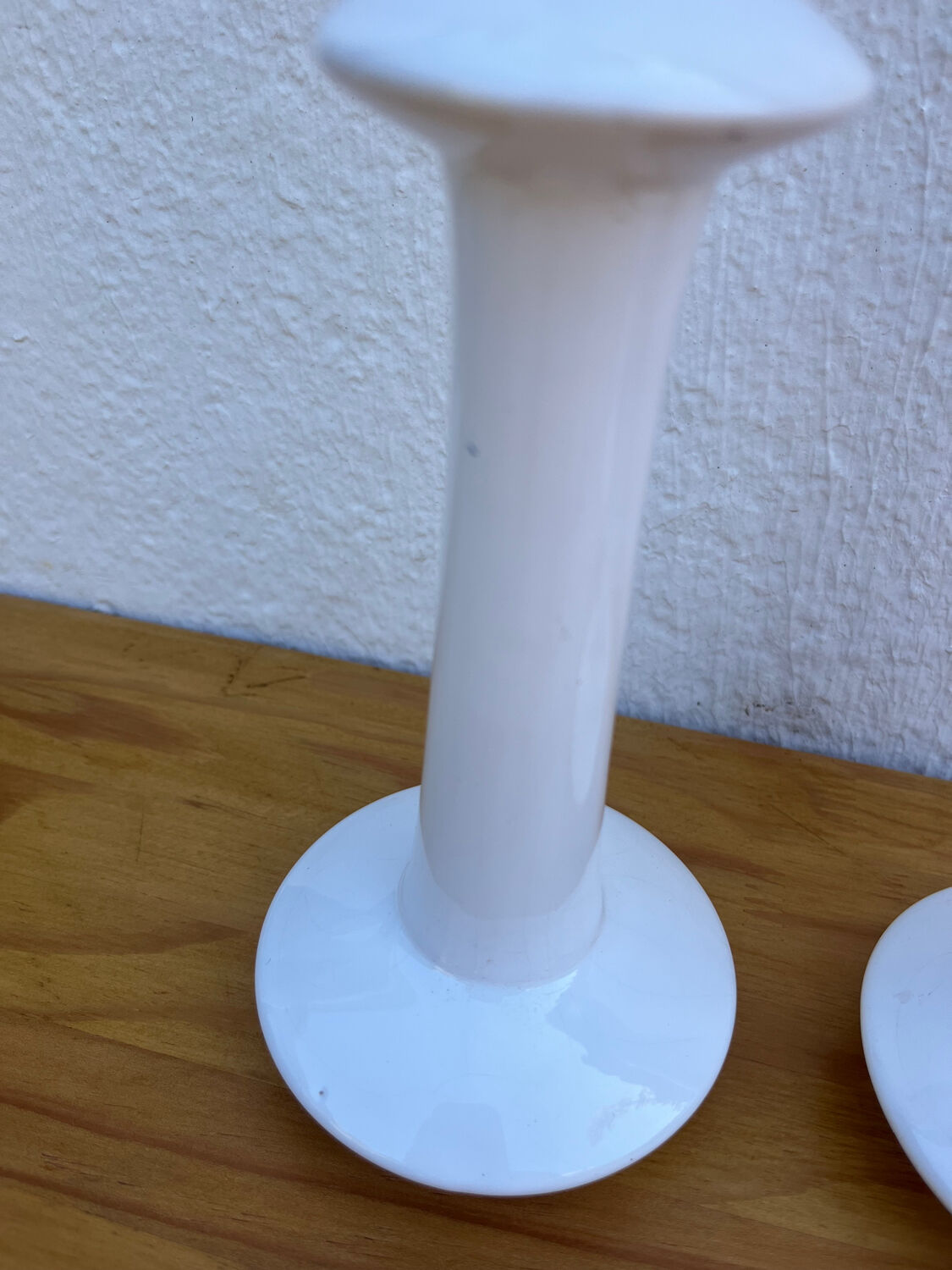 Set of 4 white ceramic candle holders