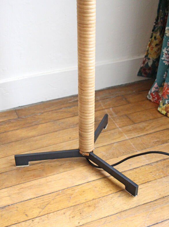 Vintage rattan lamppost