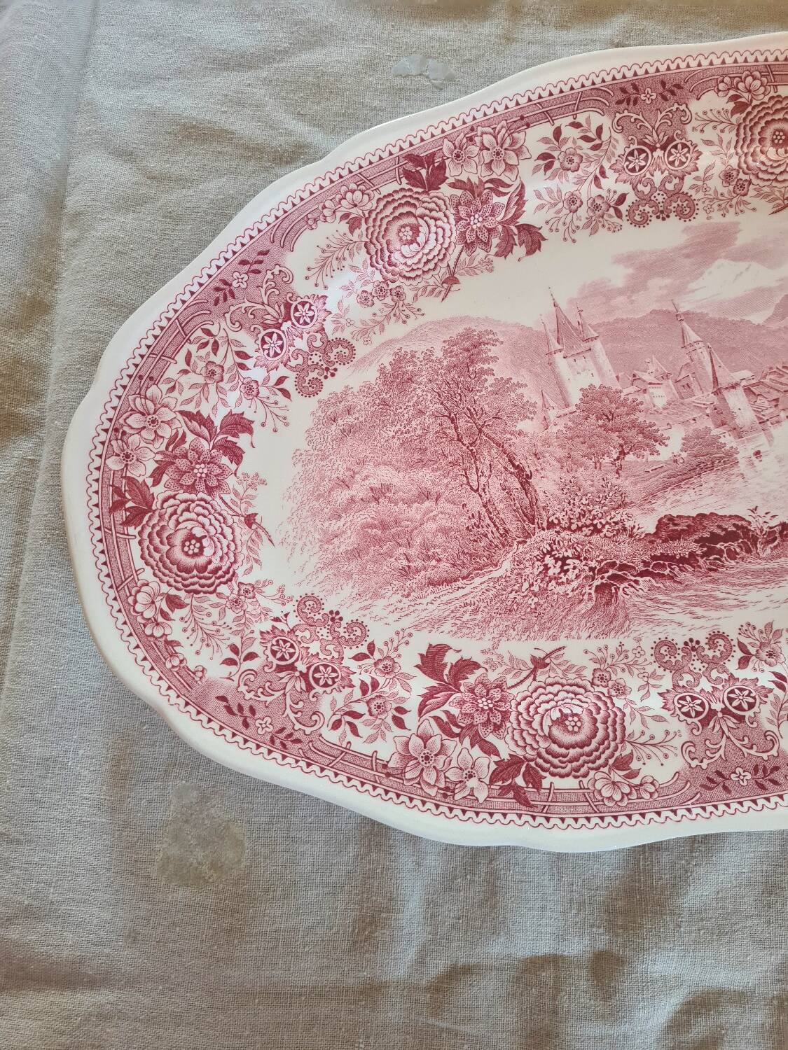 Villeroy and Boch pink English tableware dish