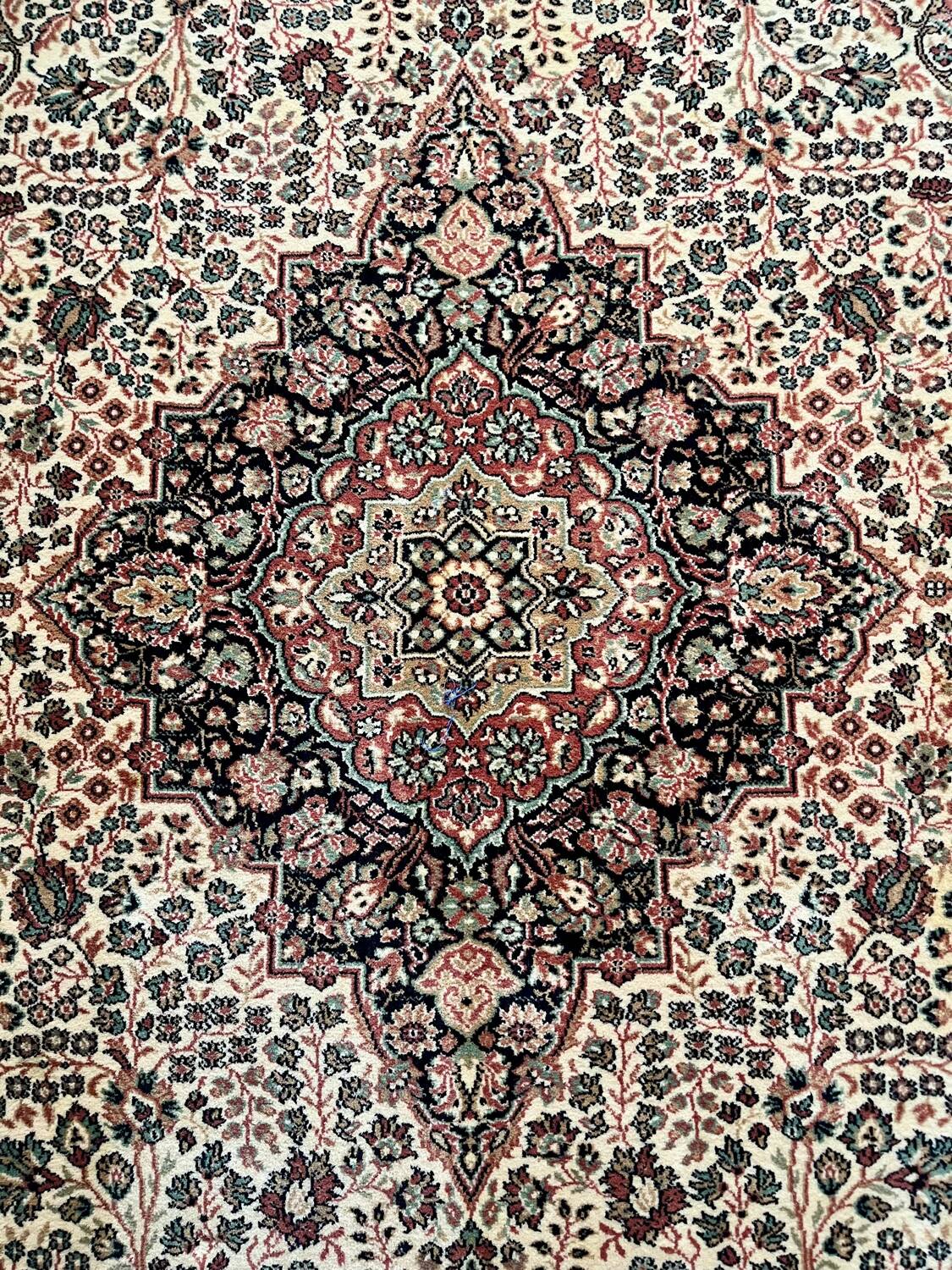 Turkish Uschak carpet in wool