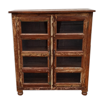 Vitrine en bois coloré avec deux portes