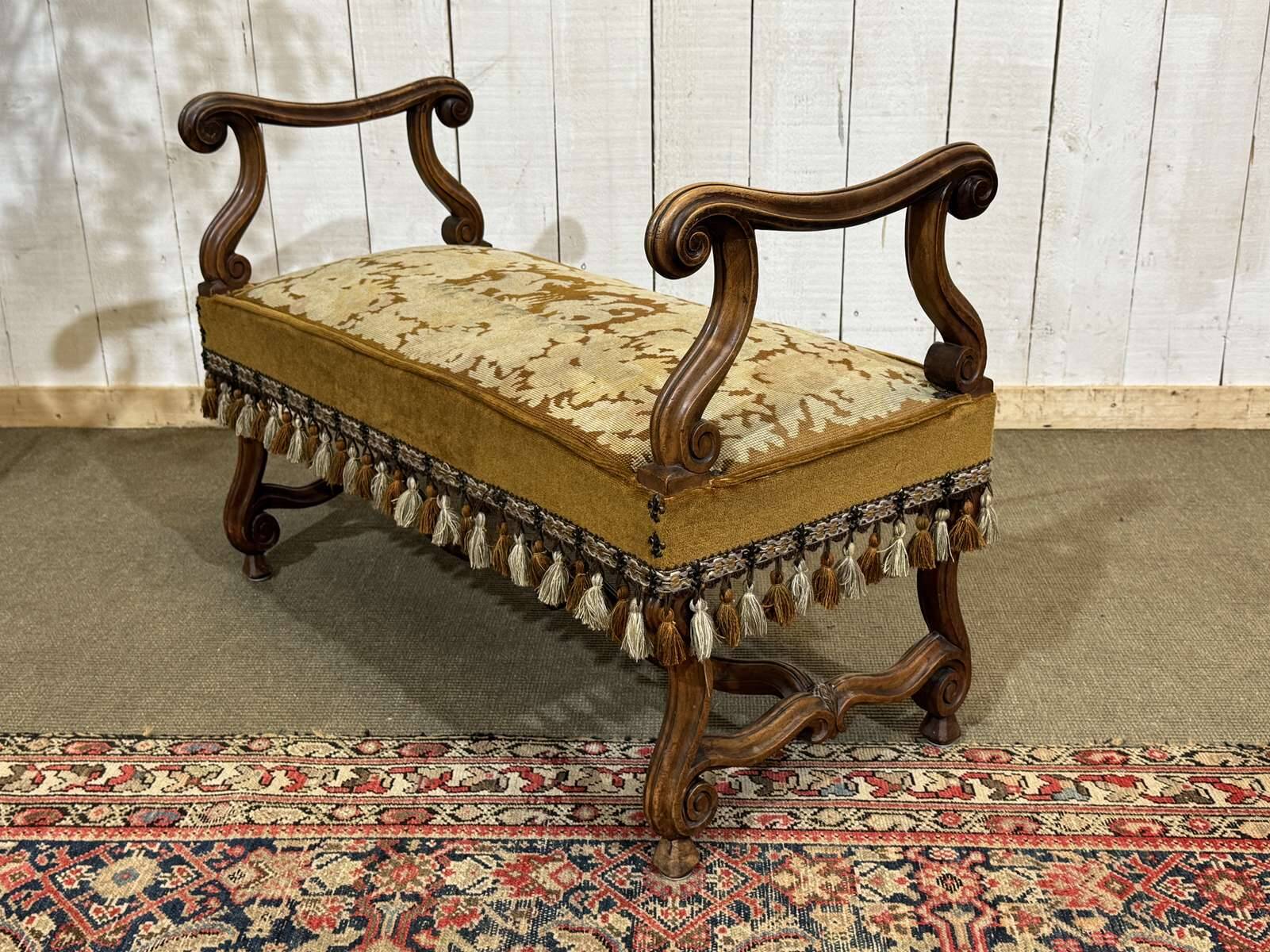 Banquette de fenêtre en noyer début XXème