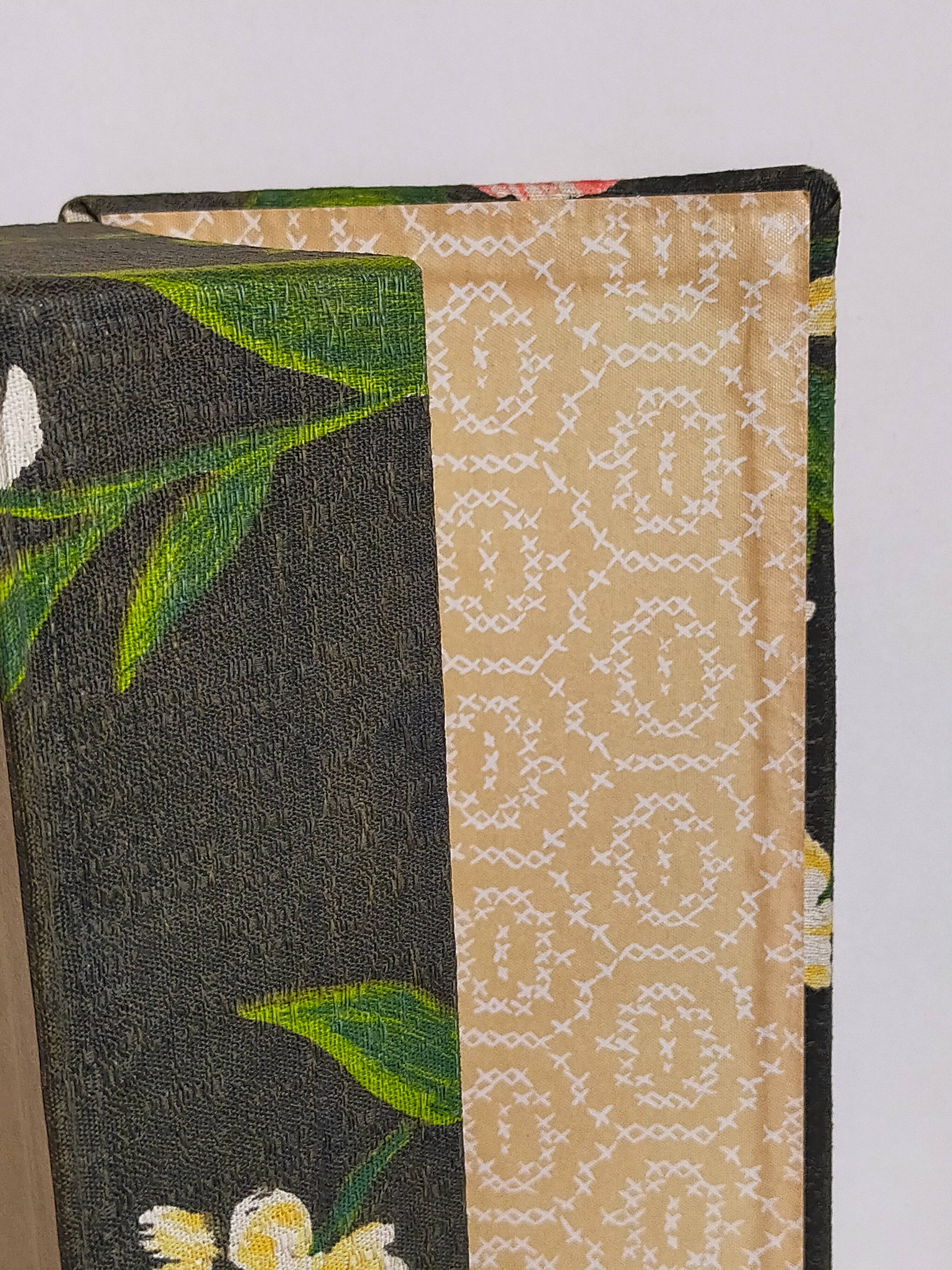 Box padded with old fabric