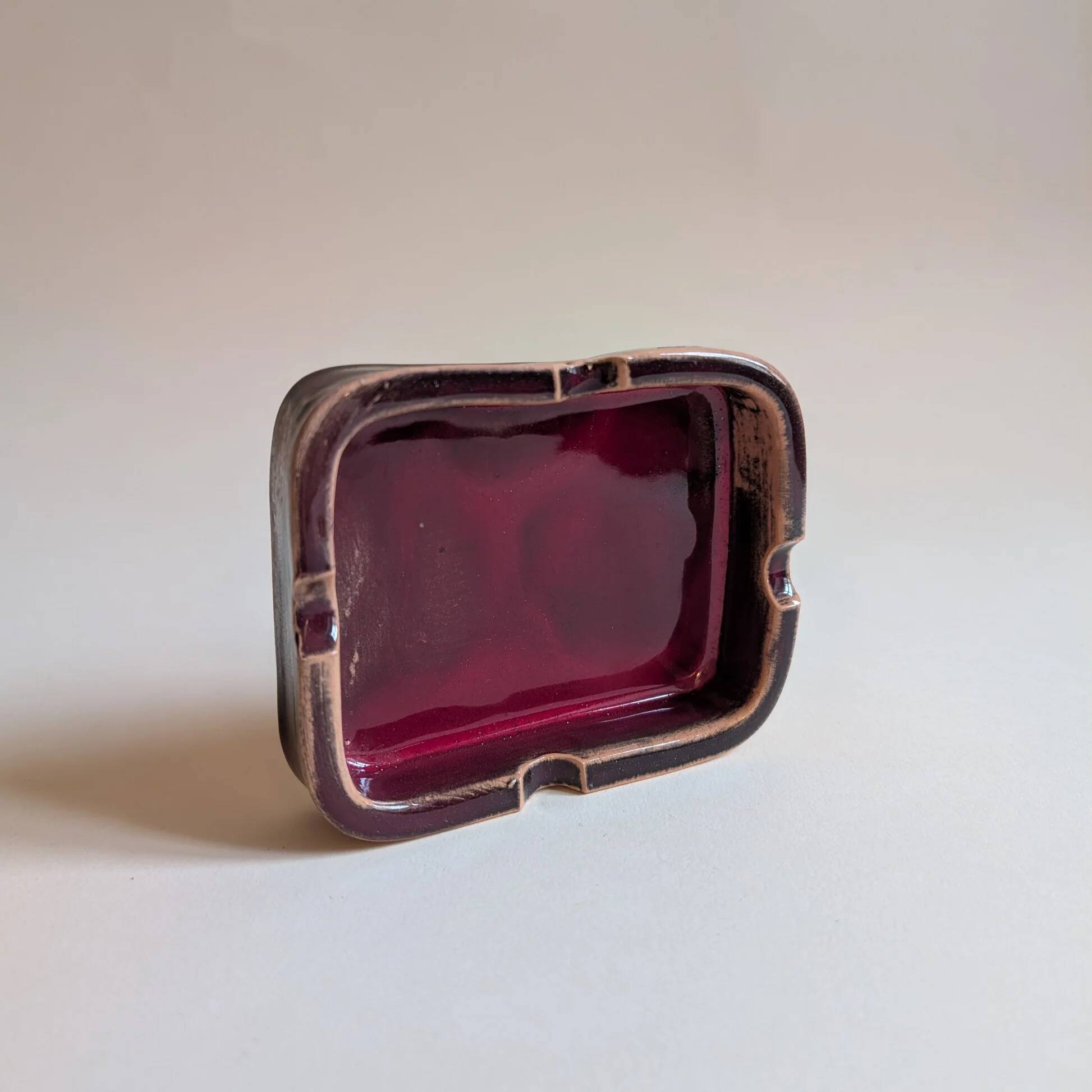 Ceramic ashtray