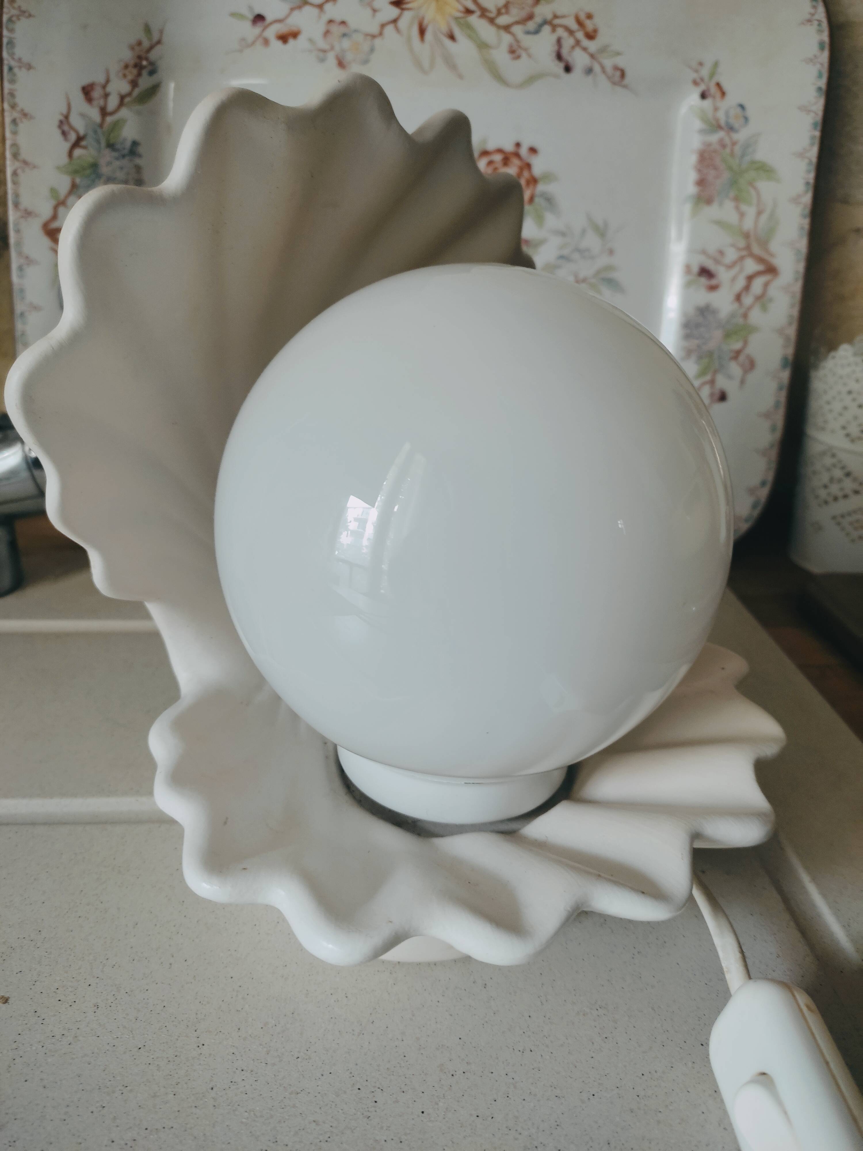 Shell and opaline lamp