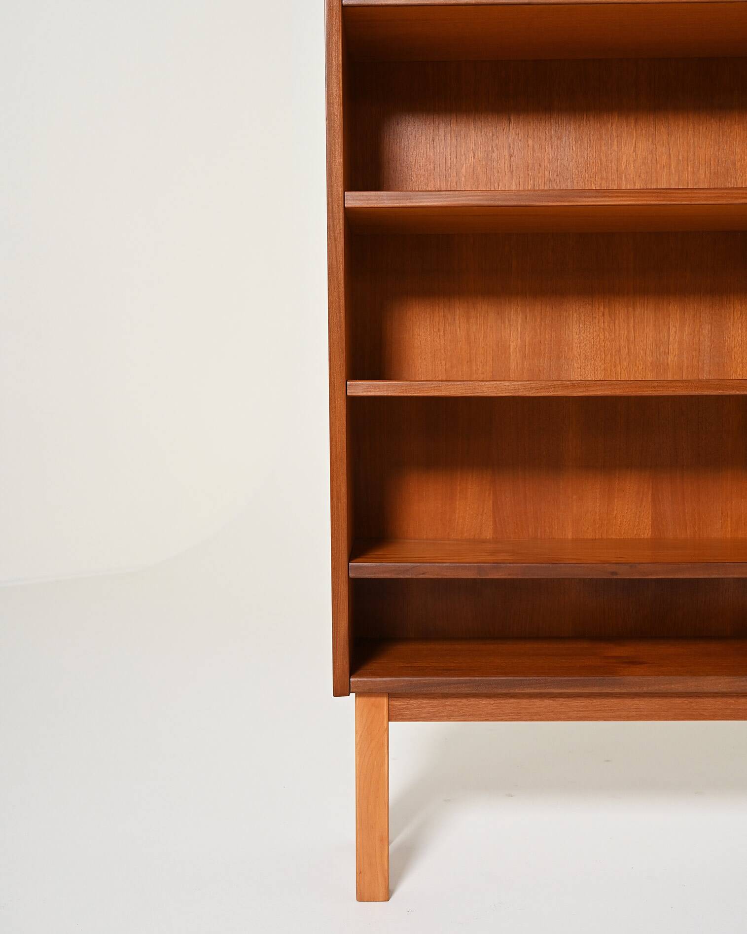 Bibliothèque en teck scandinave, années 1960