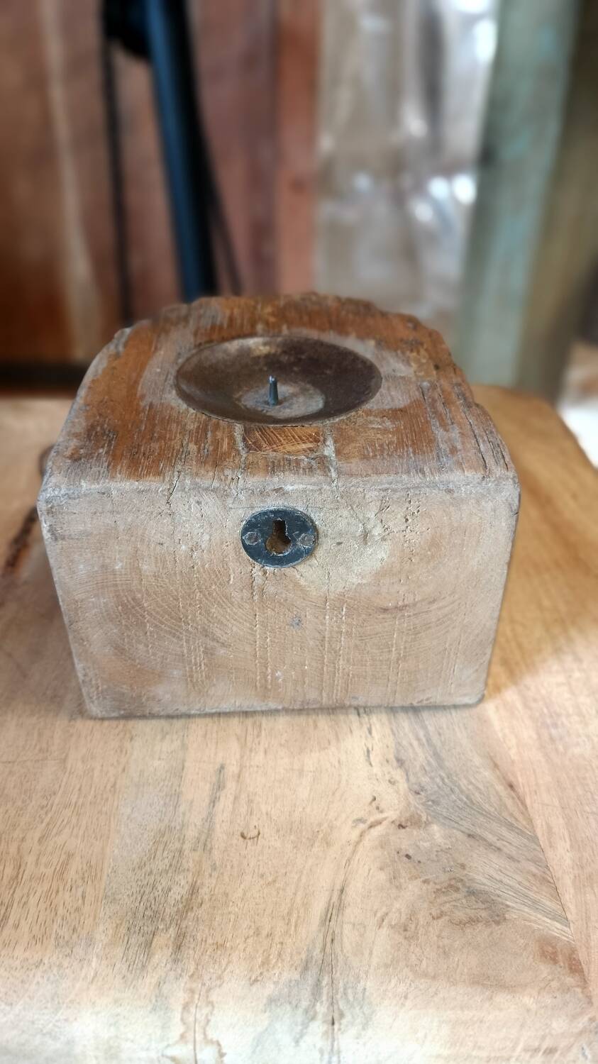 Piece of recycled teak Indian door (corner of the door frame) transformed into a candle holder