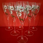 6 Perrier Jouet Belle Epoque champagne flutes in original box.
