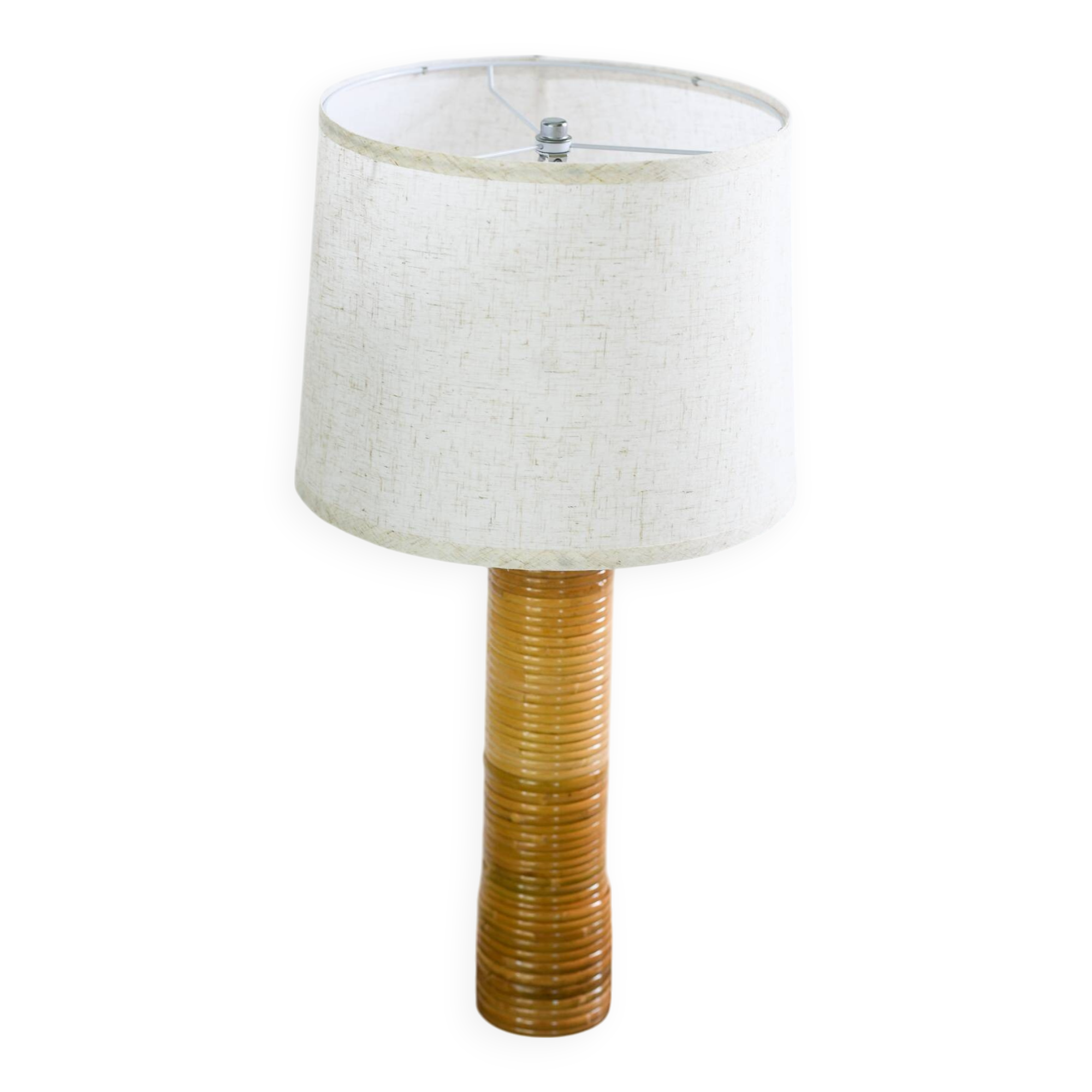 Lampe de table en rotin de style moderne du milieu du siècle