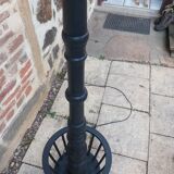 Floor lamp with fringed shade