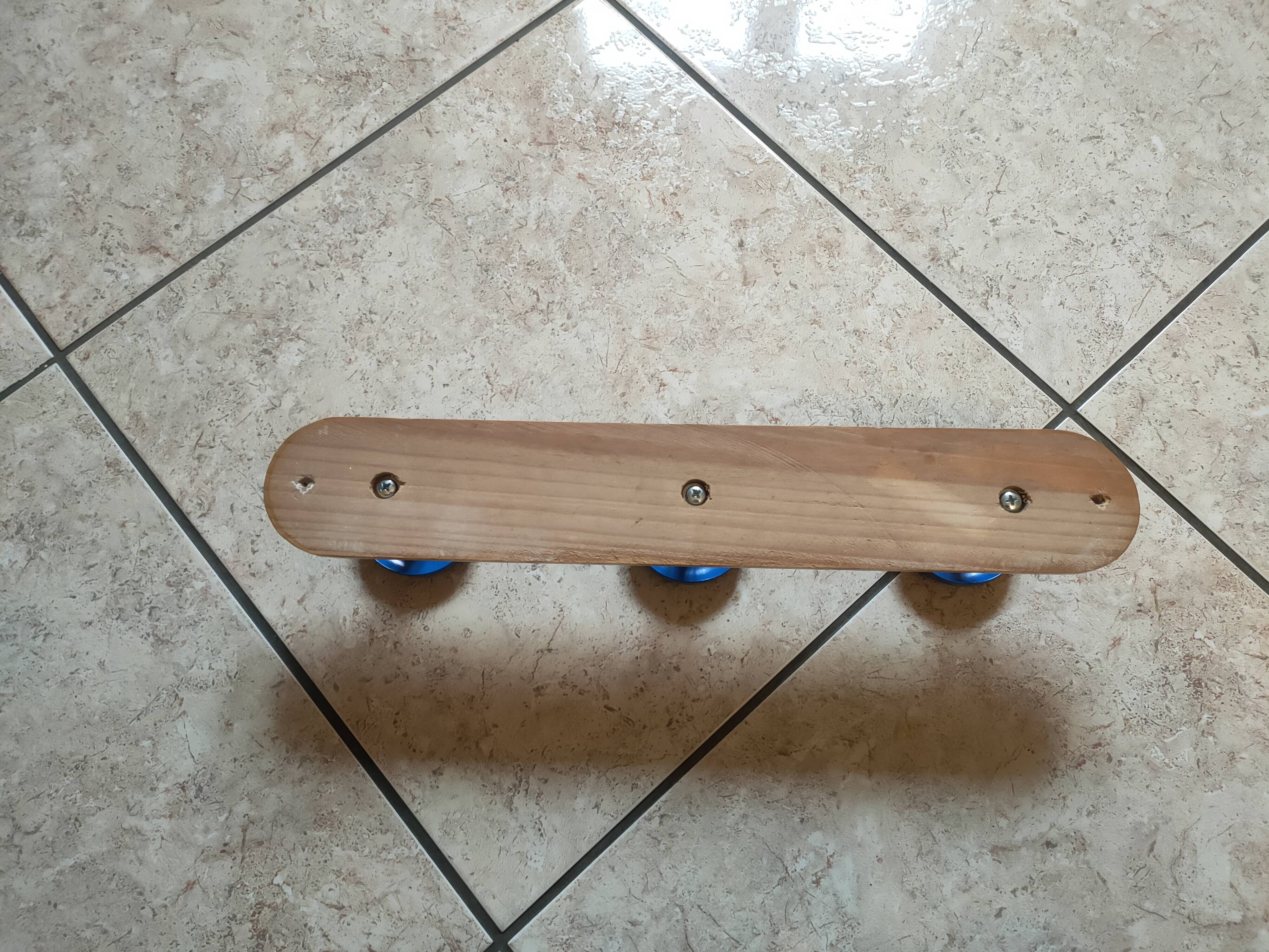 coat rack with 3 hooks