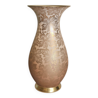 Porcelain vase with golden floral decoration by Johann Seltmann