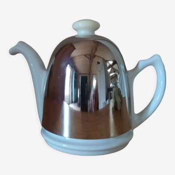 Porcelain teapot Nomar isotherm