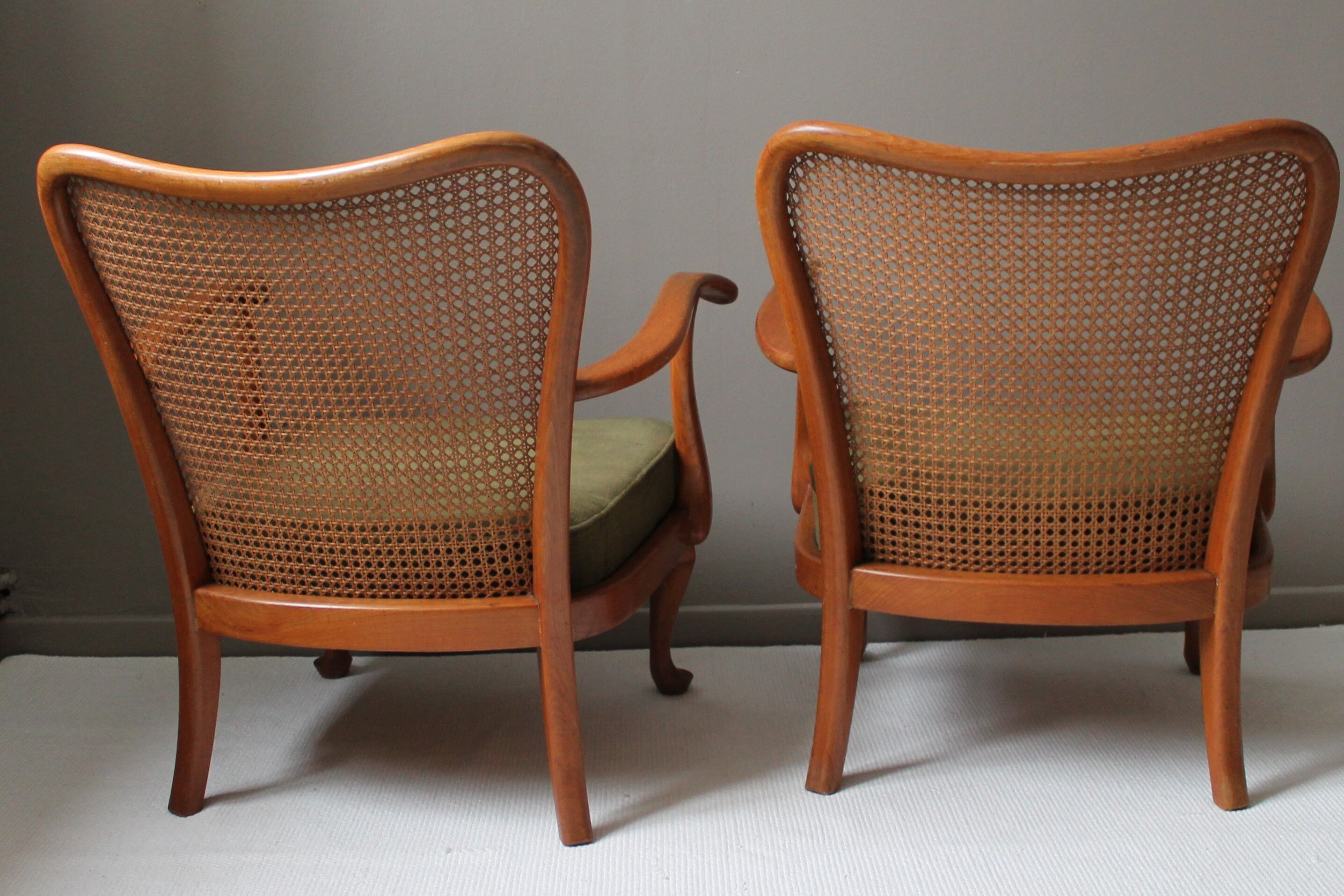 Pair English Chair nineteenth Chippendale style