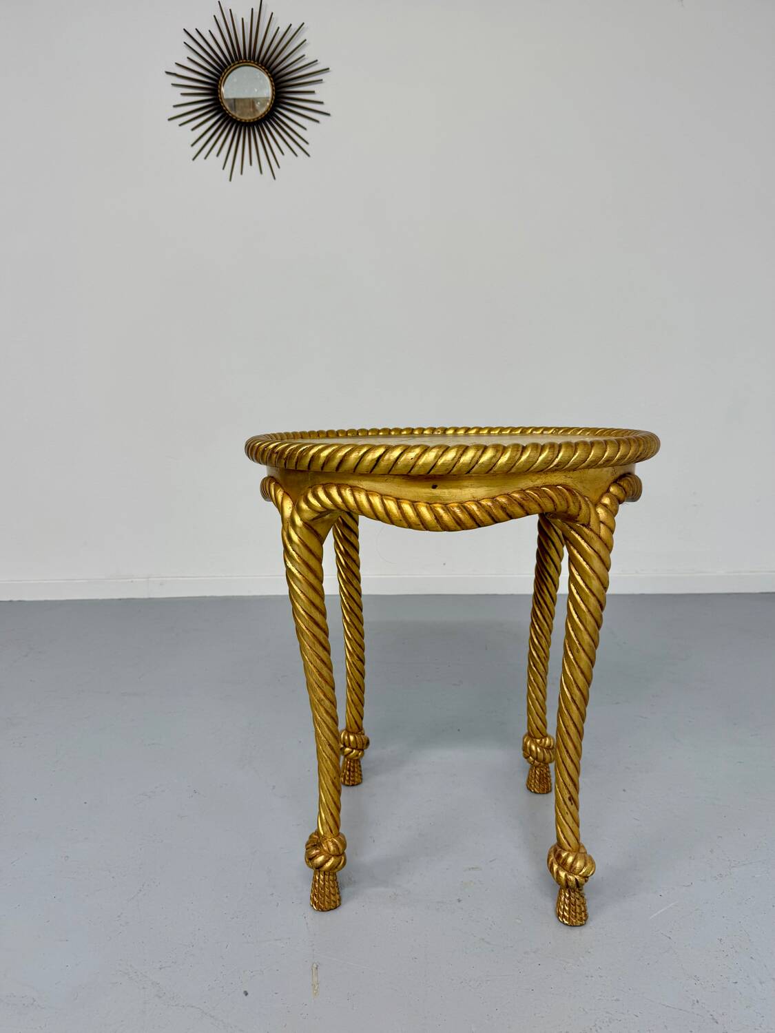 Antique 60s Hollywood Regency gilded and twisted wood table, pedestal table