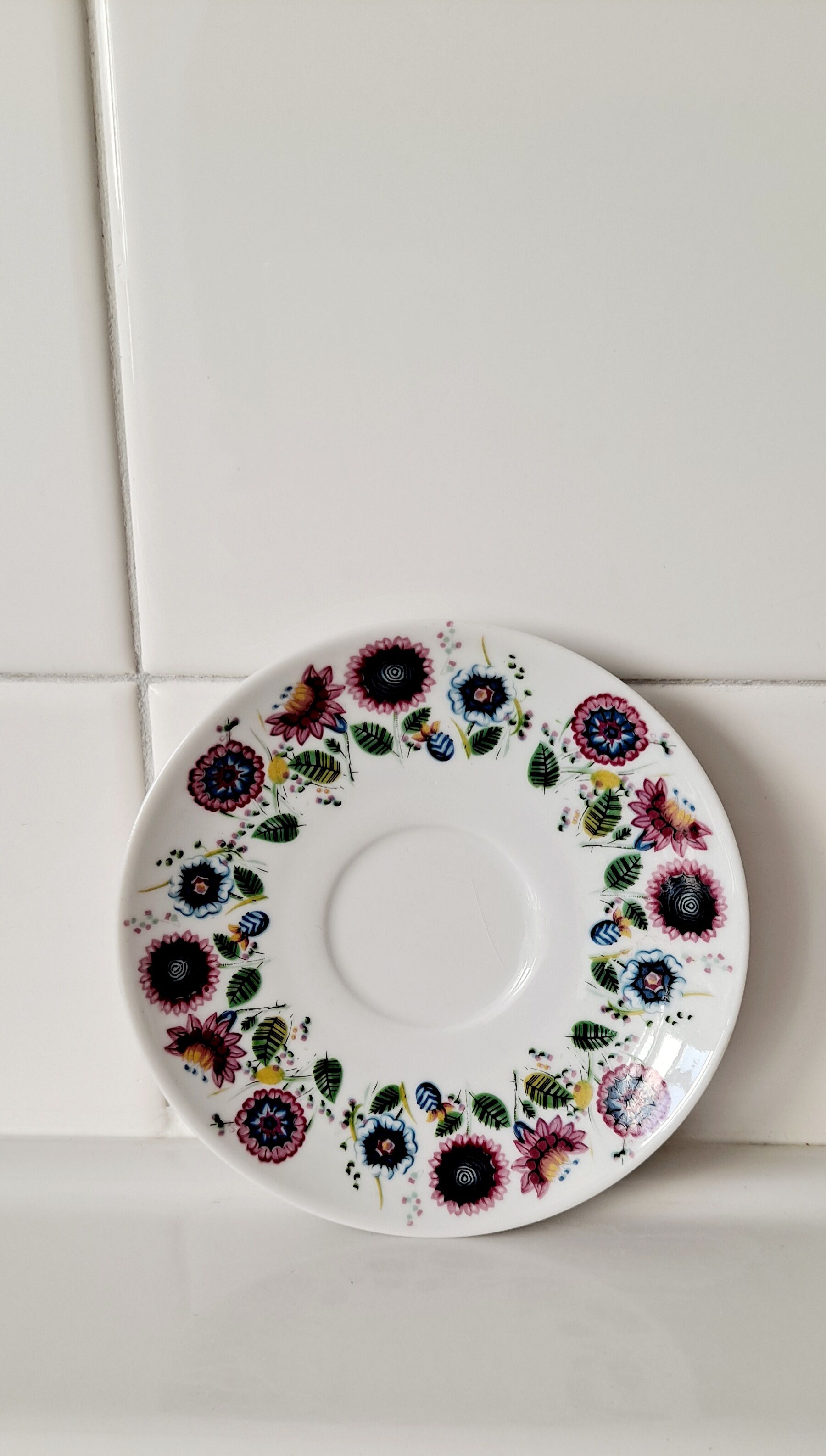 Coupelle porcelaine blanche et fleurs