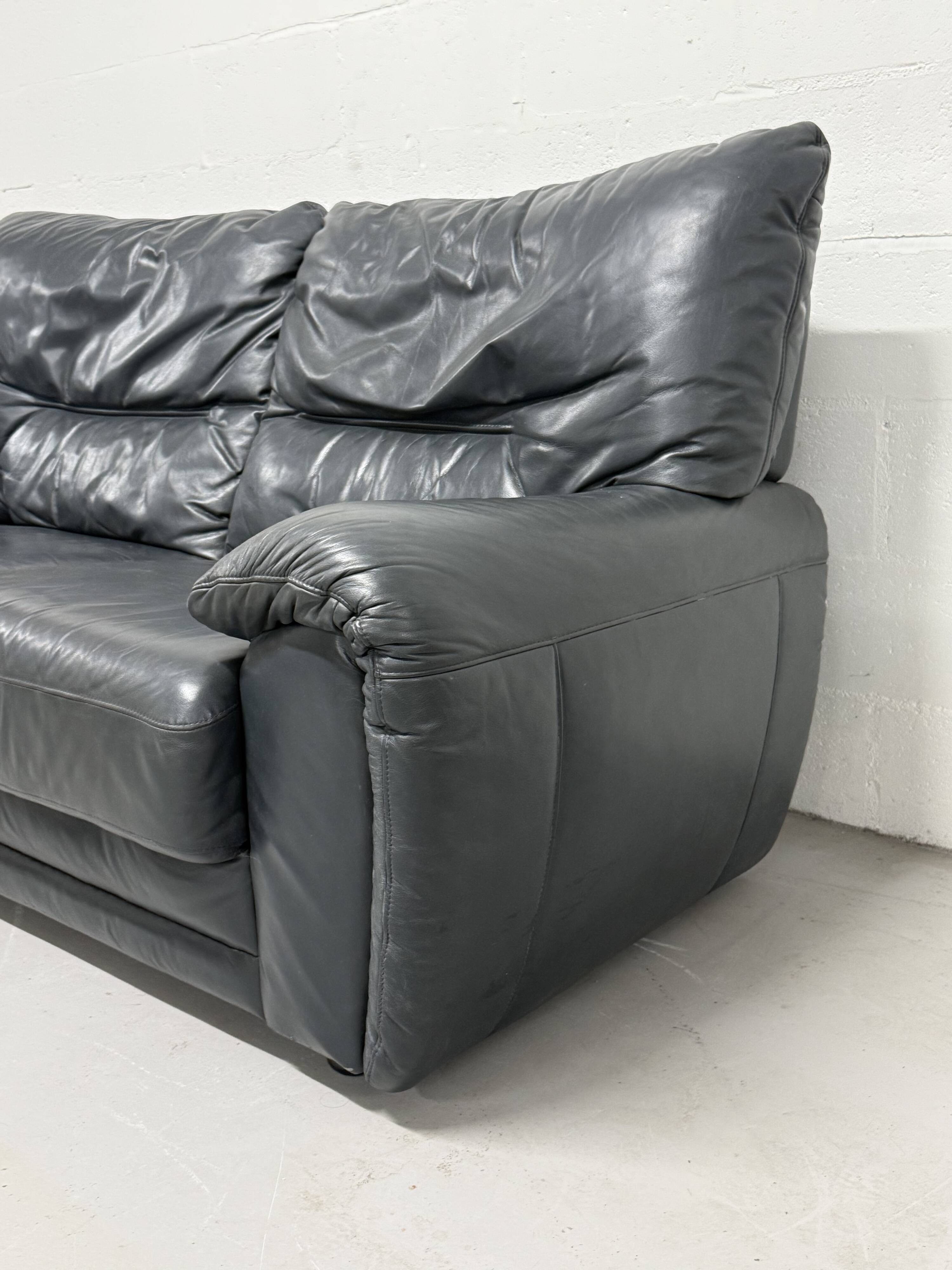 Anthracite grey leather sofa — Italian postmodern design