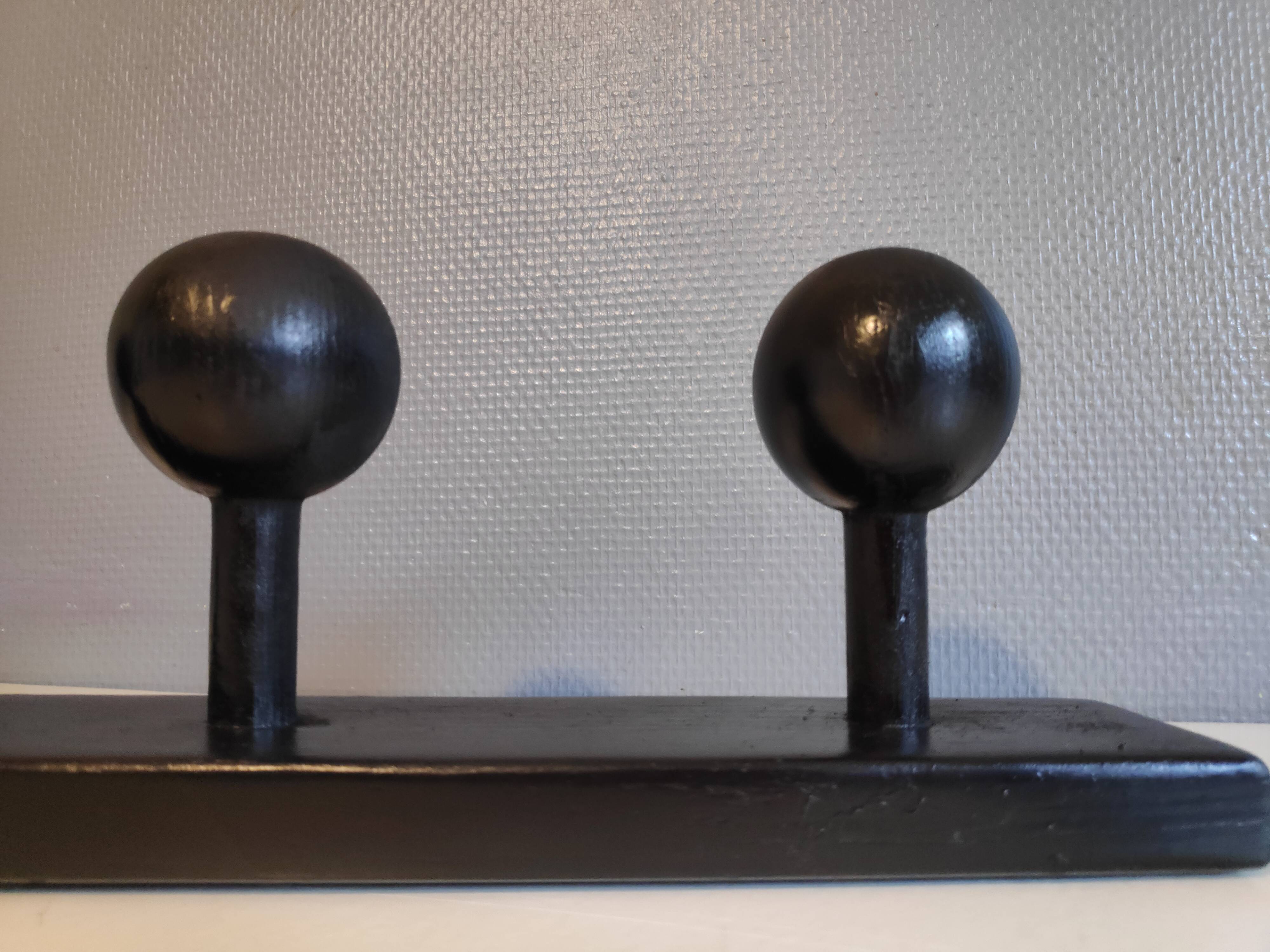 Porte-manteaux vintage en bois noir 4 patères
