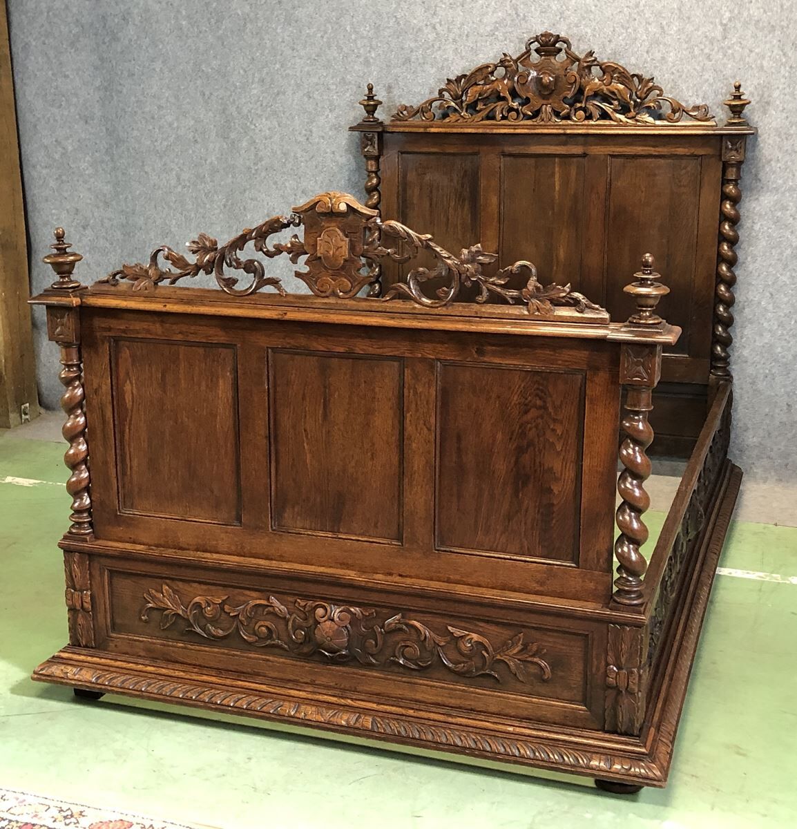 Henry II oak bed - early 20th