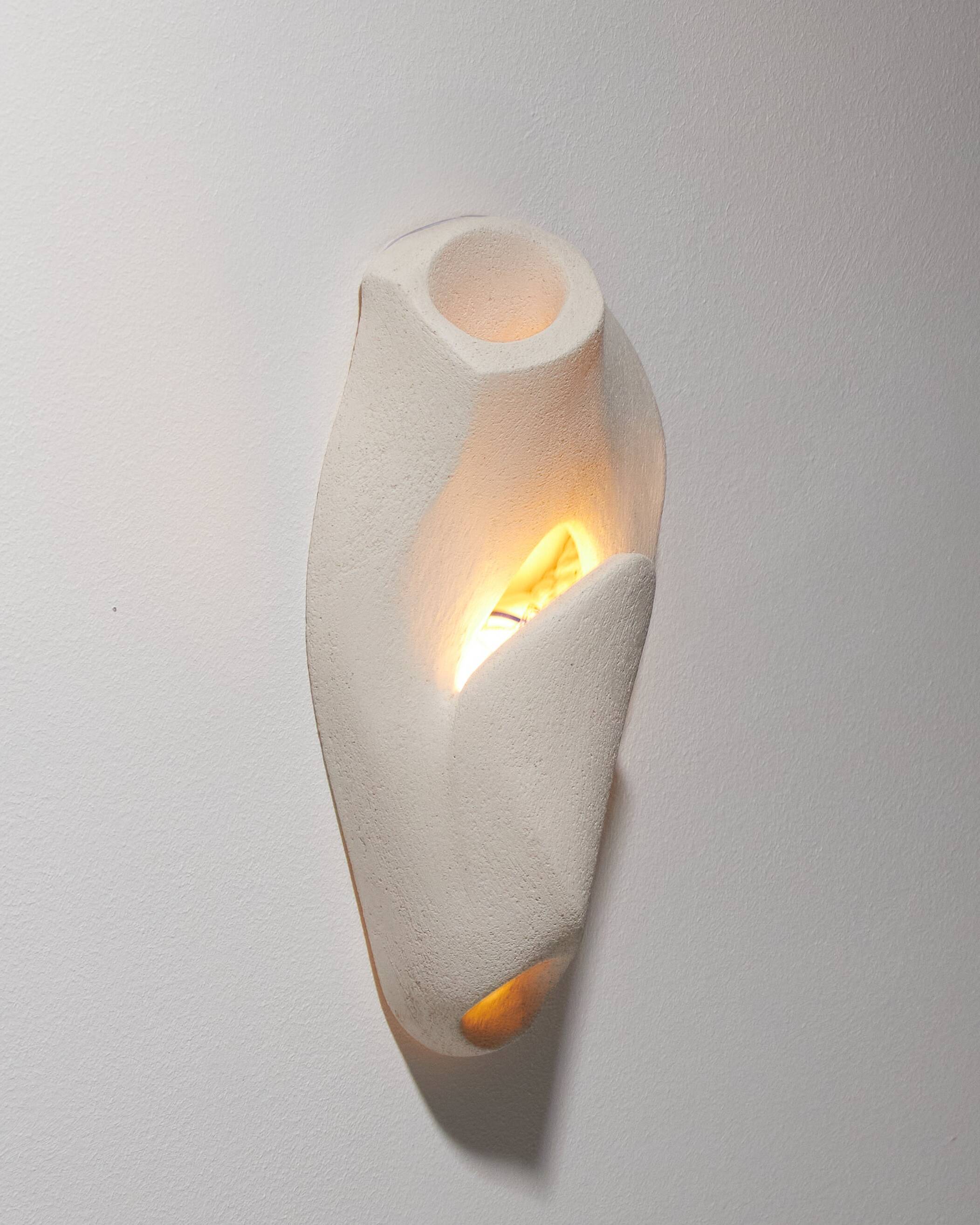 Applique coral 1 en grès blanc
