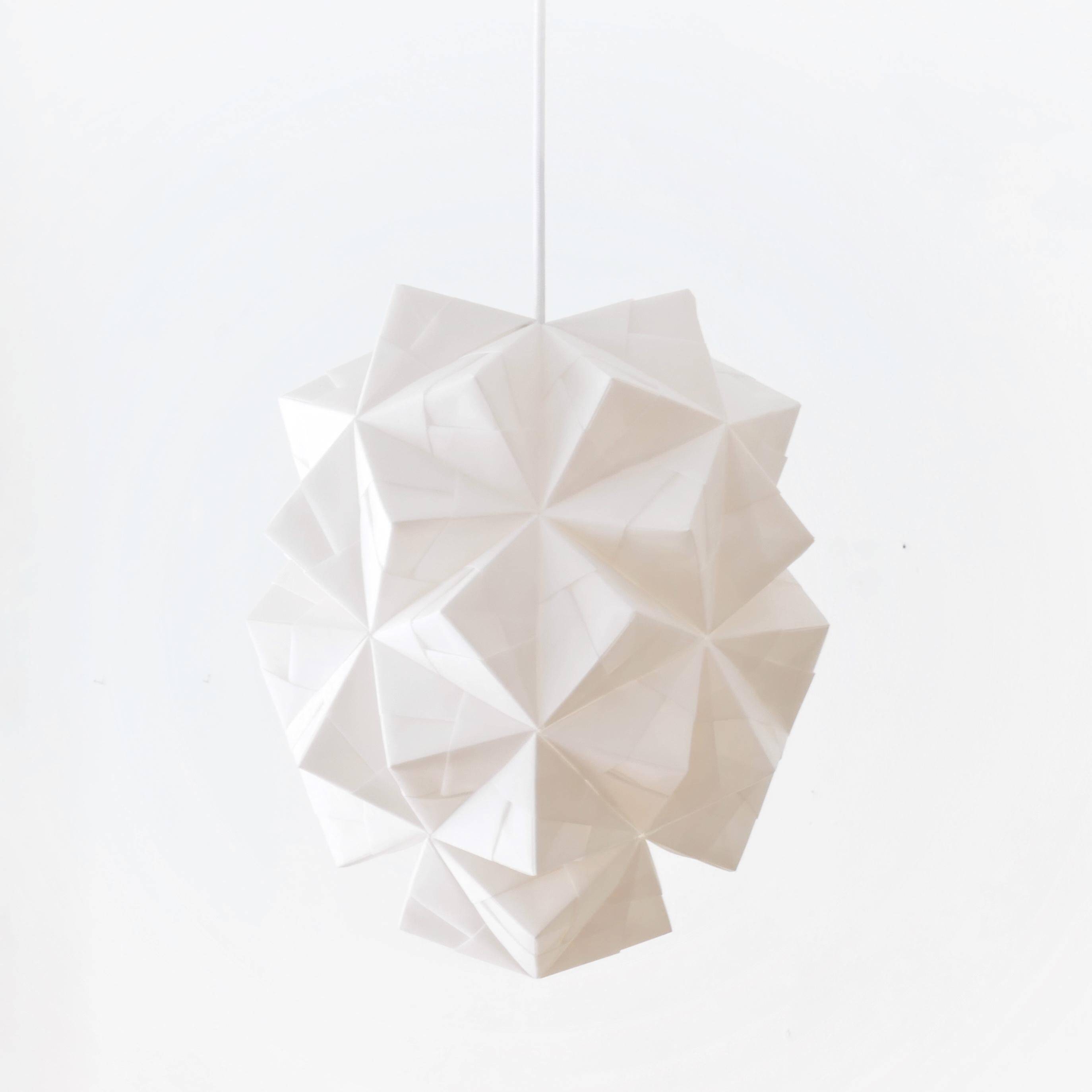 Japanese Style Hand-folded White Paper Pendant Lighting "Amaea"